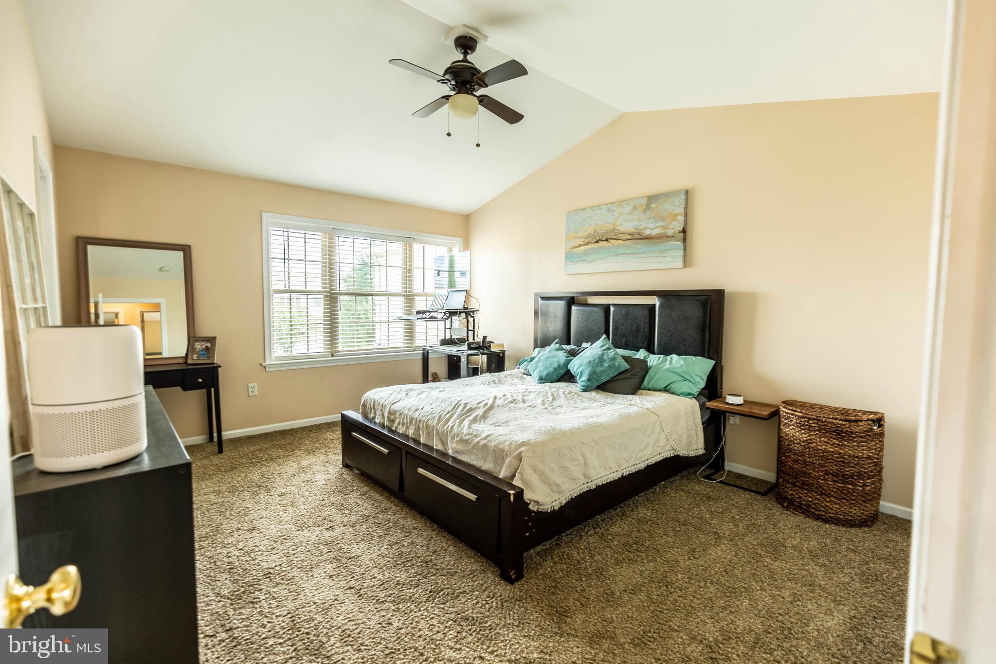 VILLAGE SQUARE COMMONS - Residential