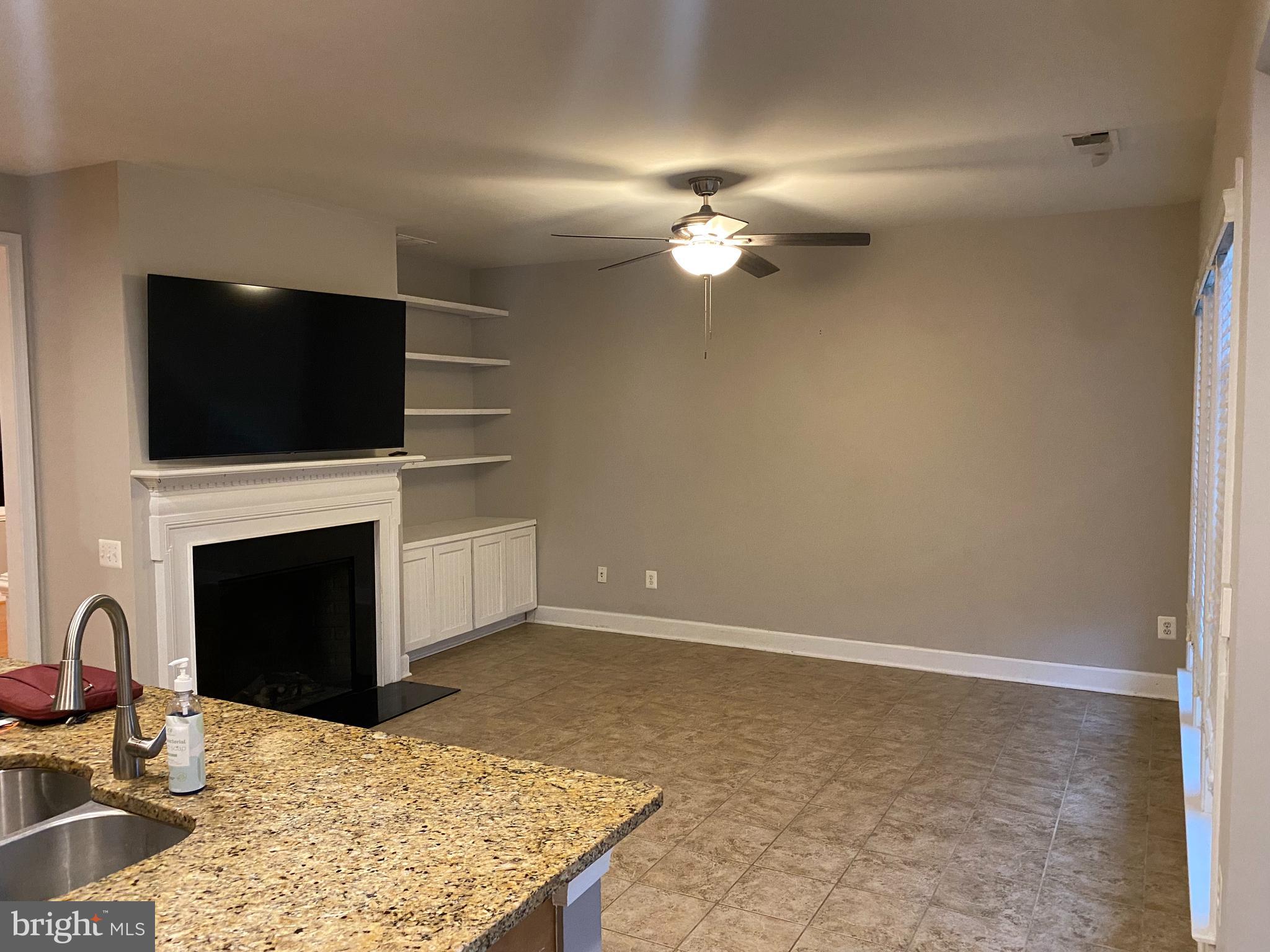 POTOMAC CLUB - Residential Lease