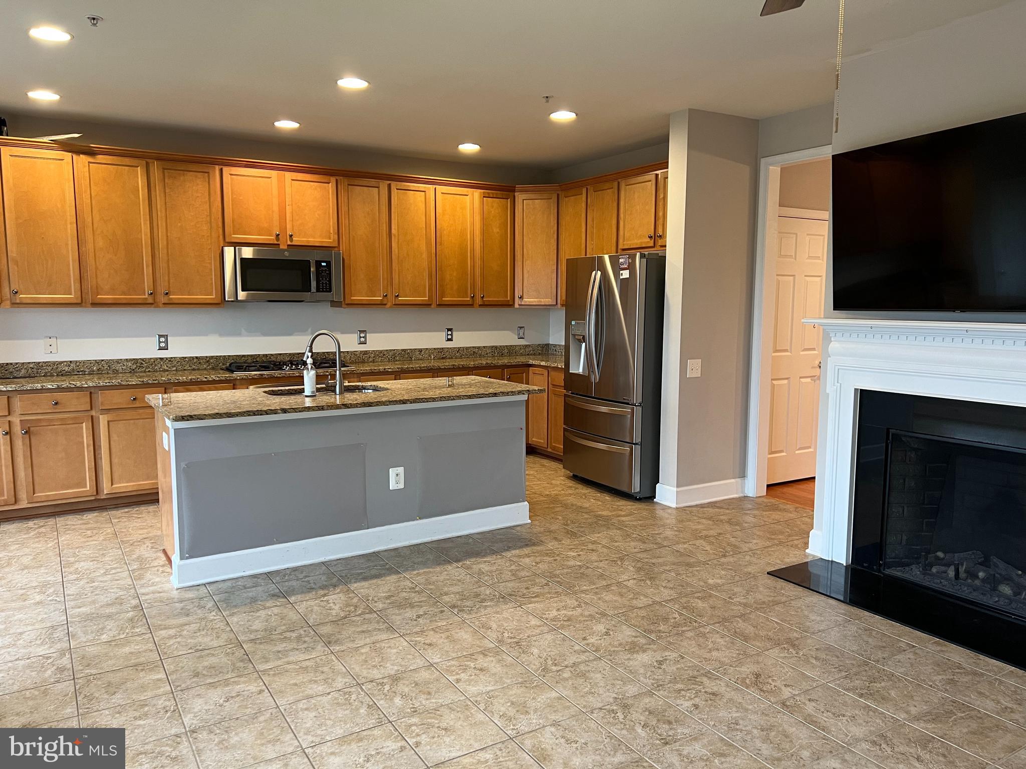 POTOMAC CLUB - Residential Lease
