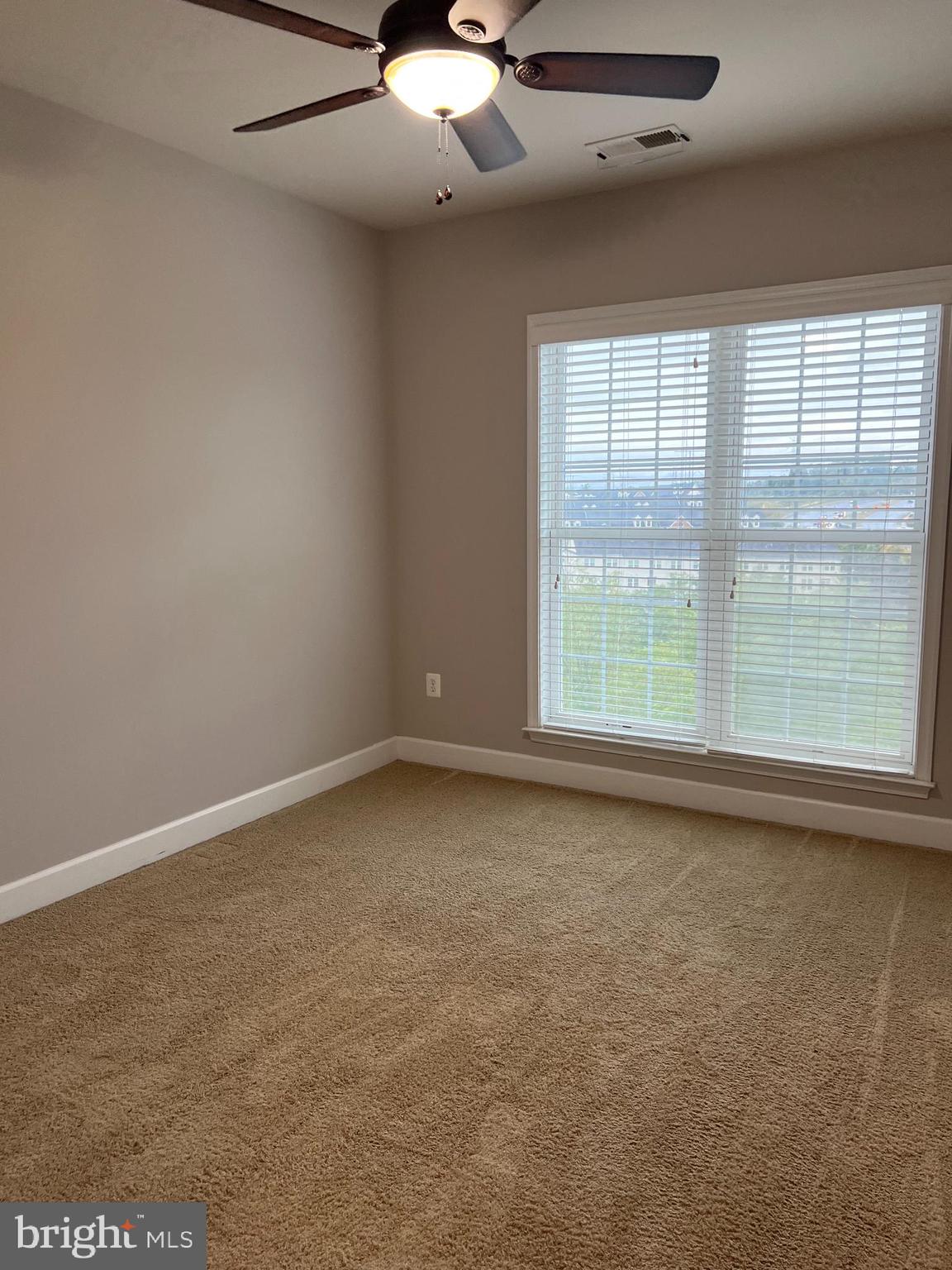 POTOMAC CLUB - Residential Lease