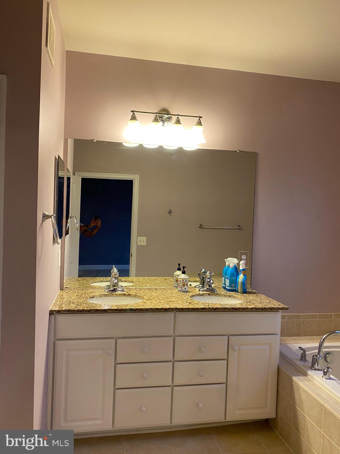 POTOMAC CLUB - Residential Lease