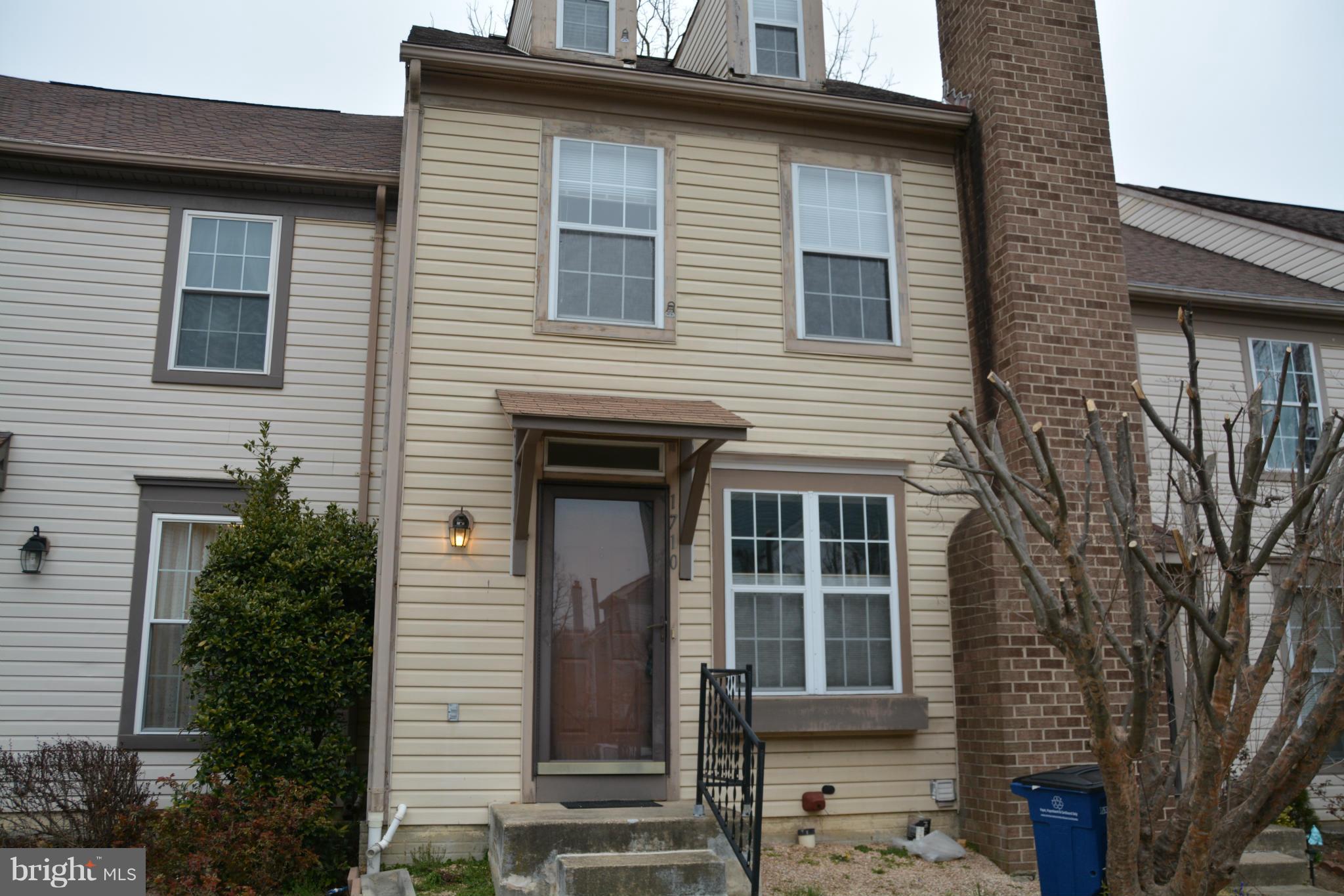 MOVE IN CONDITION, 3RD FLOOR LOFT PERFECT FOR STUDY OR HIDEAWAY, EACH BEDROOM BR ON 2ND FLOOR IS SPACIOUS AND HAS ITS OWN BATH. HARDWOOD FLOORS UNDER FIRST FLOOR WALL TO WALL CARPET. LARGE KITCHEN HAS GLASS DOORS OPENING TO REAR GARDEN THAT BACKS UP TO COMMON AREA. FINISHED BASEMENT COULD BE USED AS THIRD BEDROOM. Call to set showing appointment.