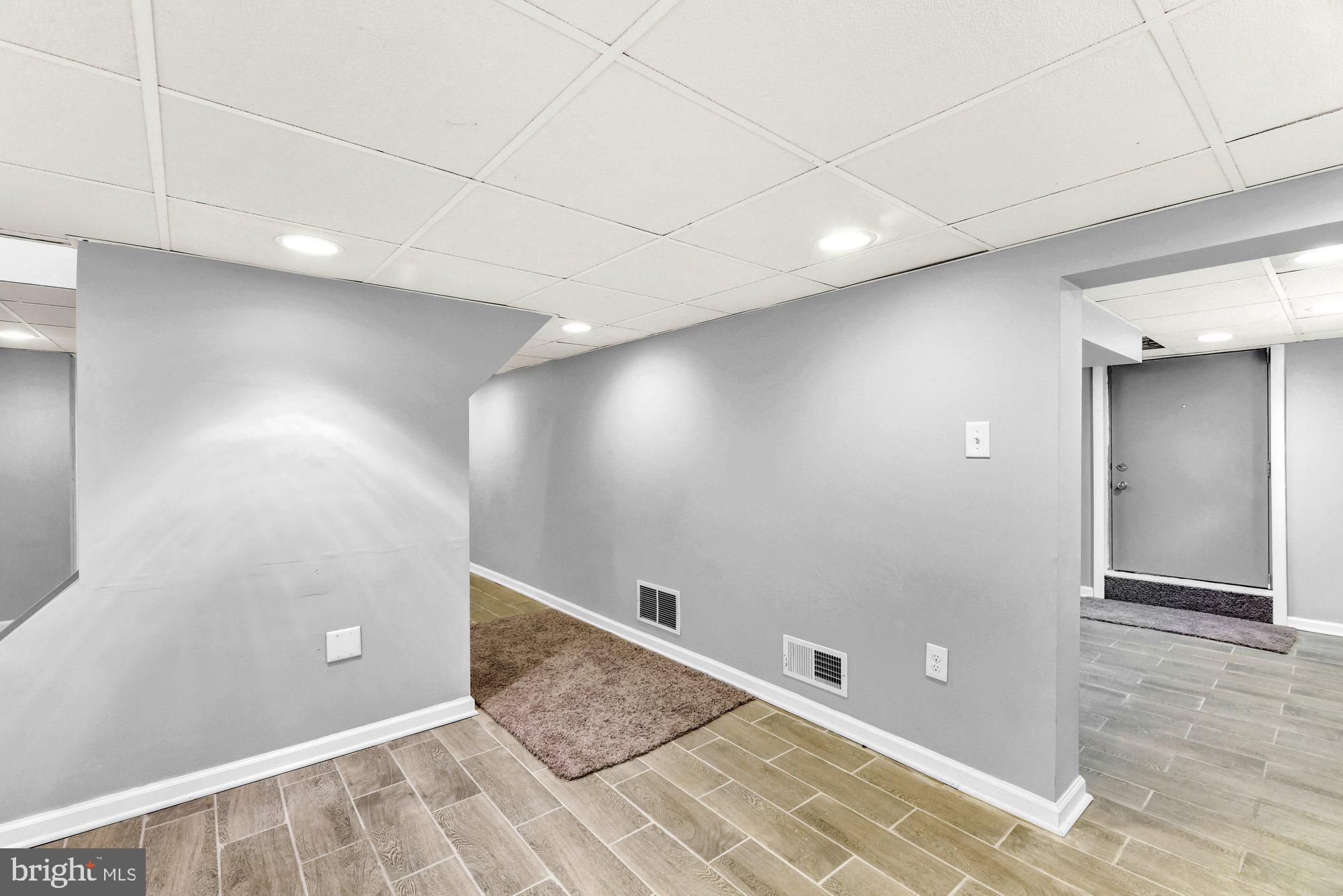 HOLABIRD PARK - Residential