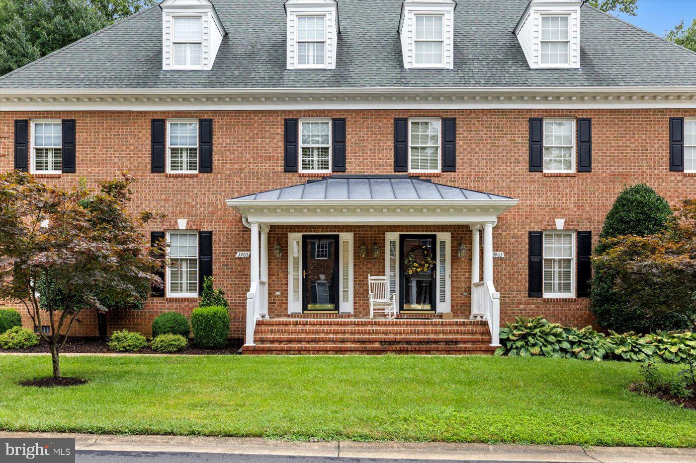 3905 CORBIN HALL LANE