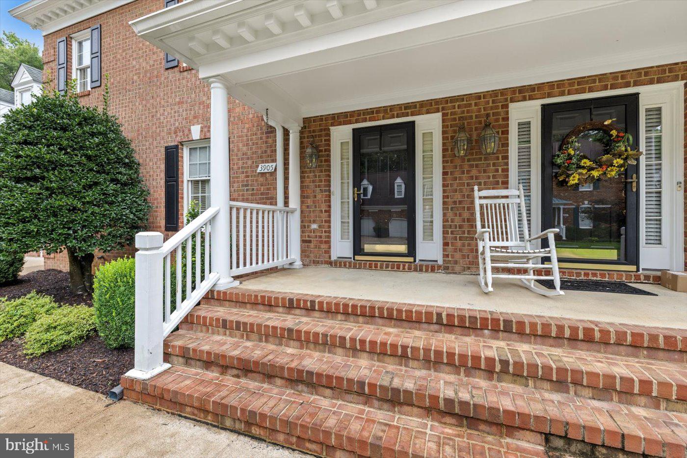 3905 CORBIN HALL LANE
