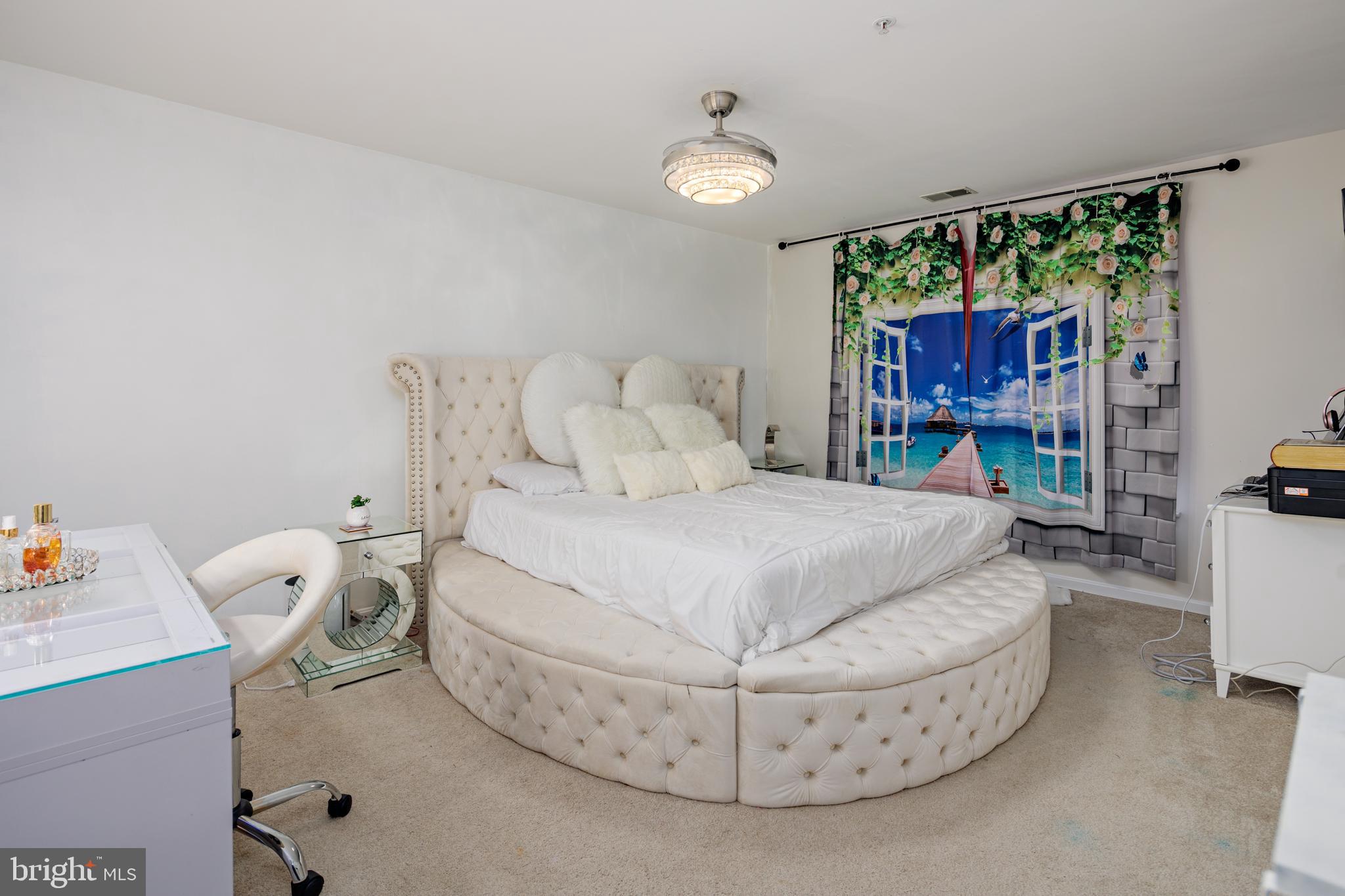 OAK LEAF VILLAS - Residential