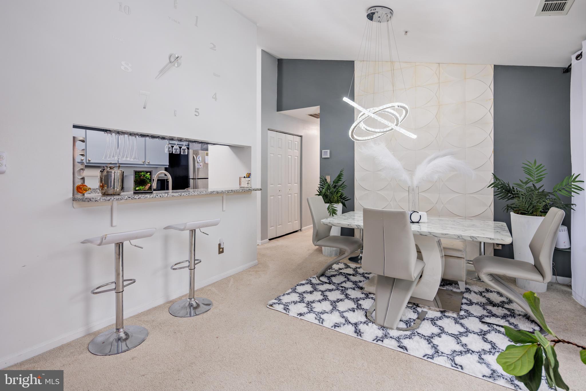 OAK LEAF VILLAS - Residential