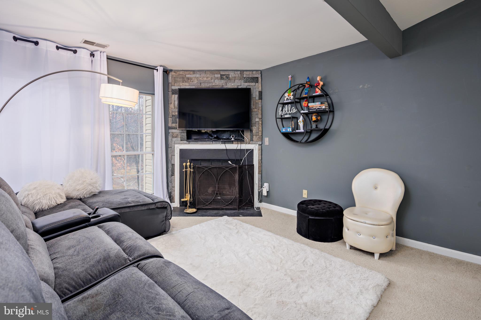 OAK LEAF VILLAS - Residential