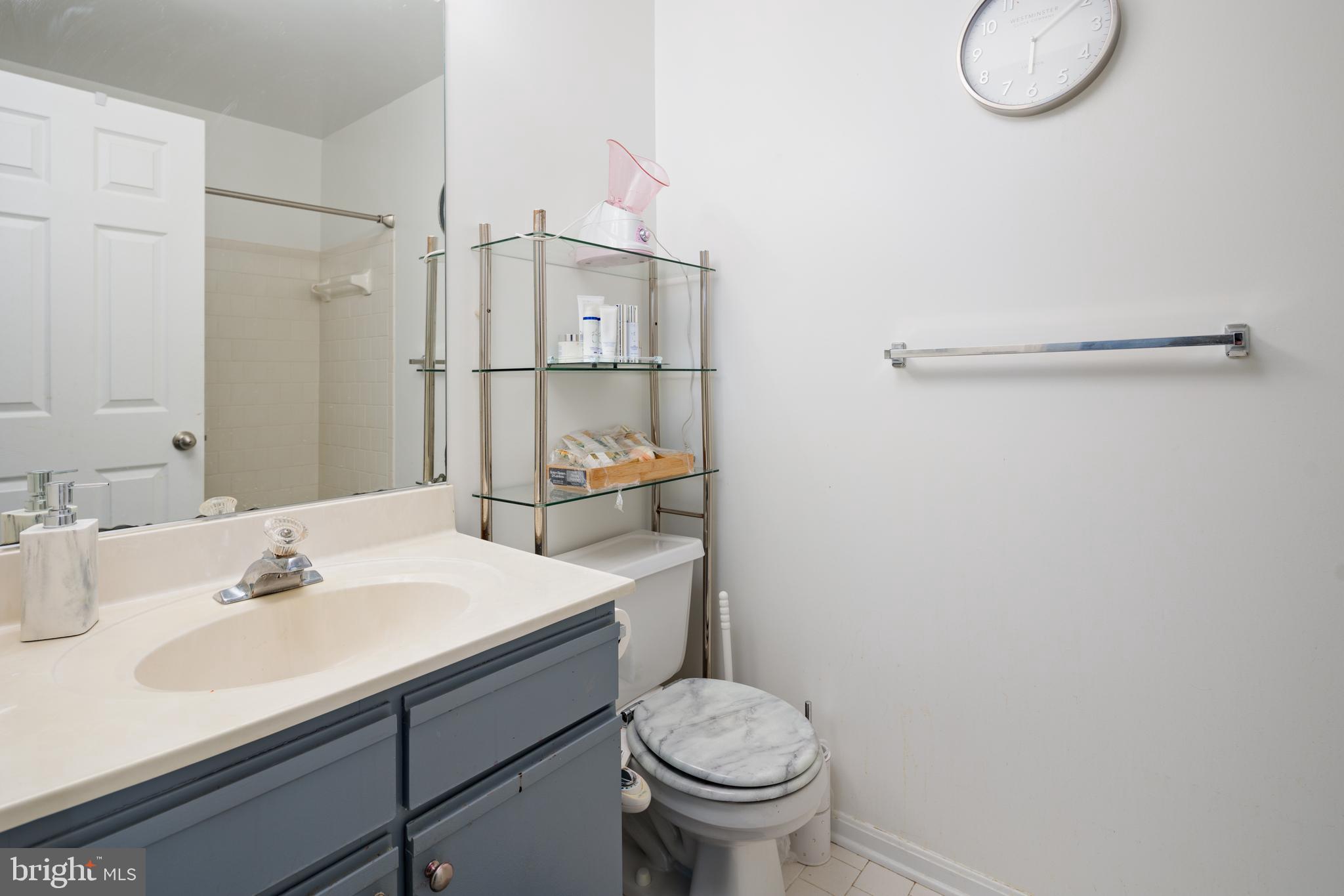 OAK LEAF VILLAS - Residential