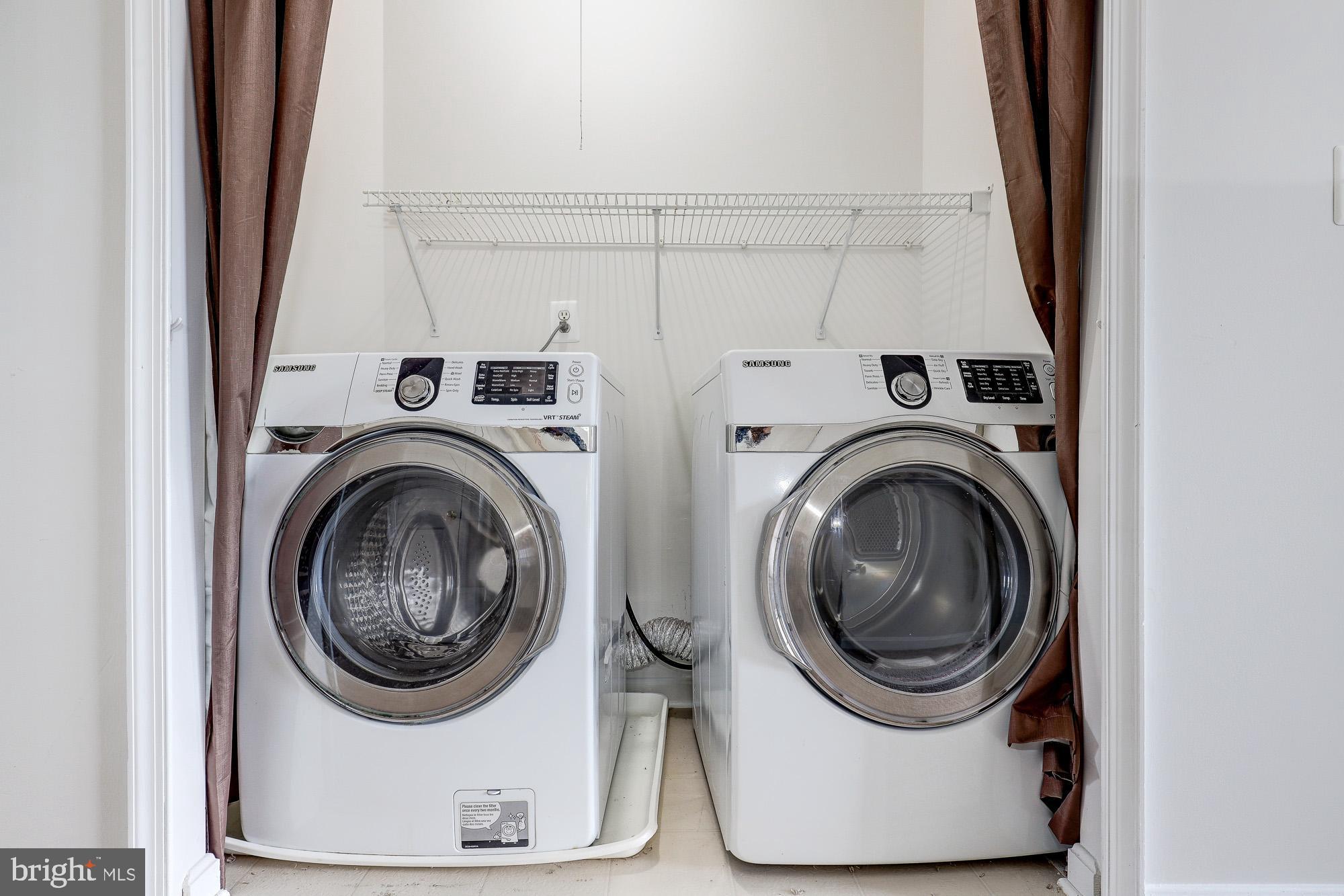 PARK RIDGE - Residential Lease