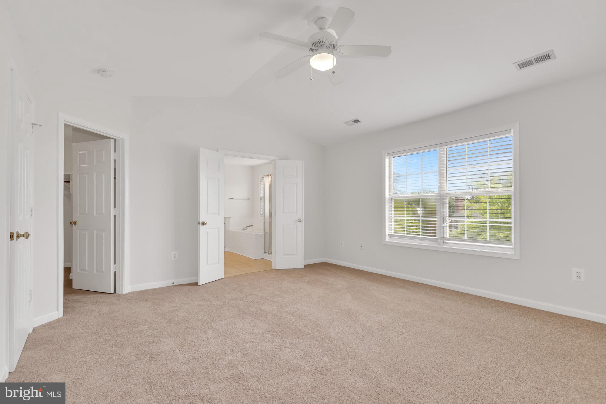 PARK RIDGE - Residential Lease