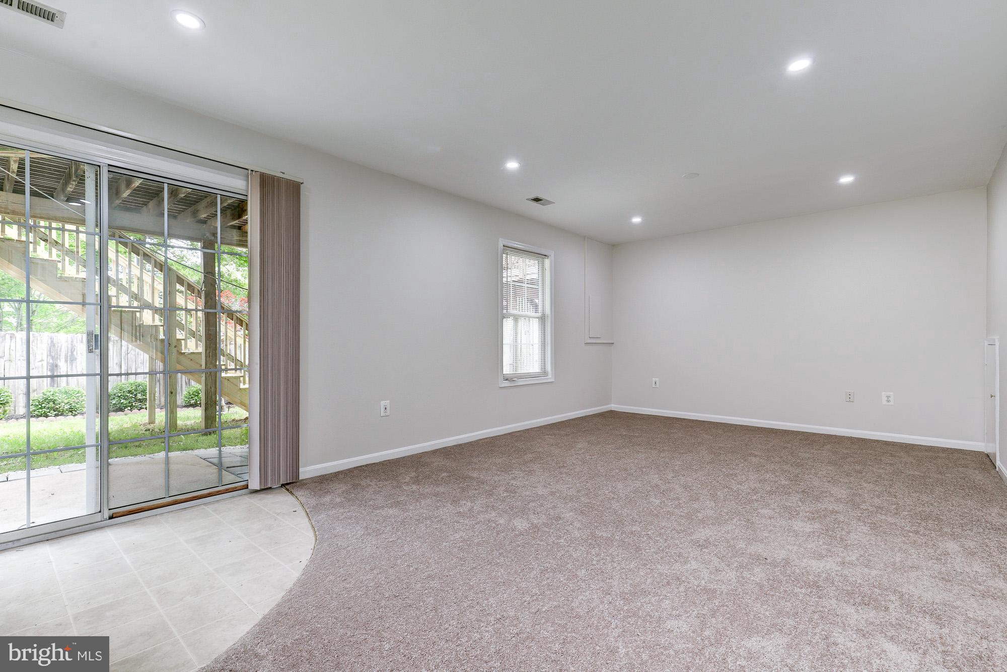 PARK RIDGE - Residential Lease