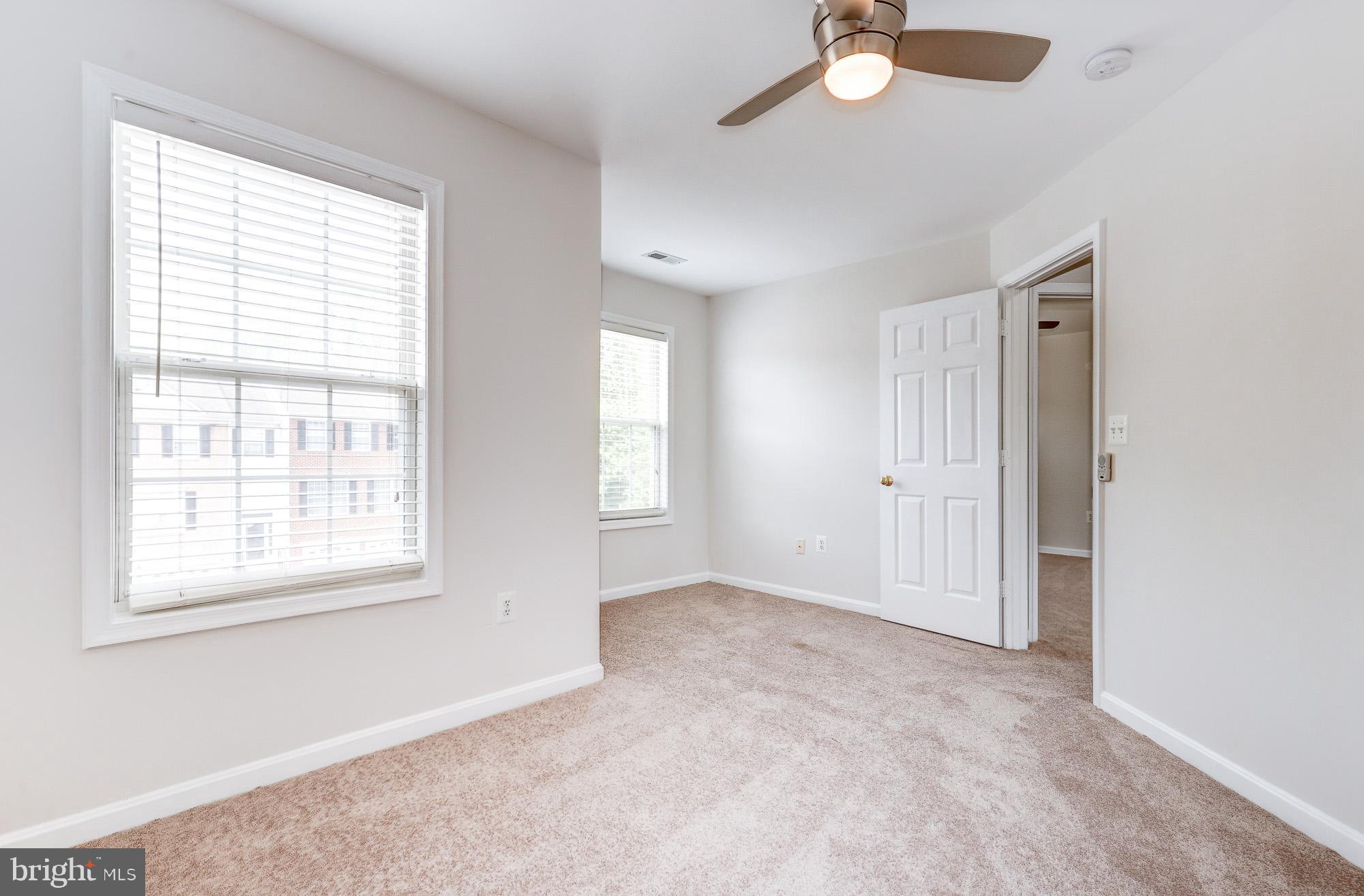 PARK RIDGE - Residential Lease