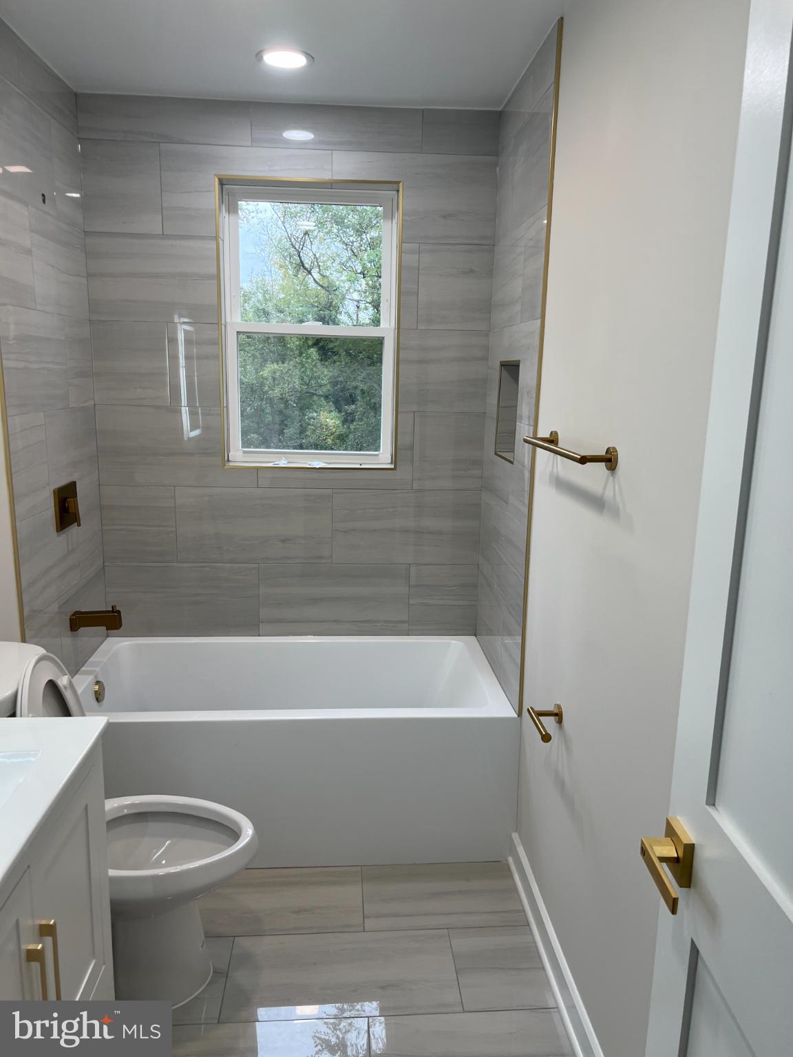 7103 LOCH RAVEN ROAD