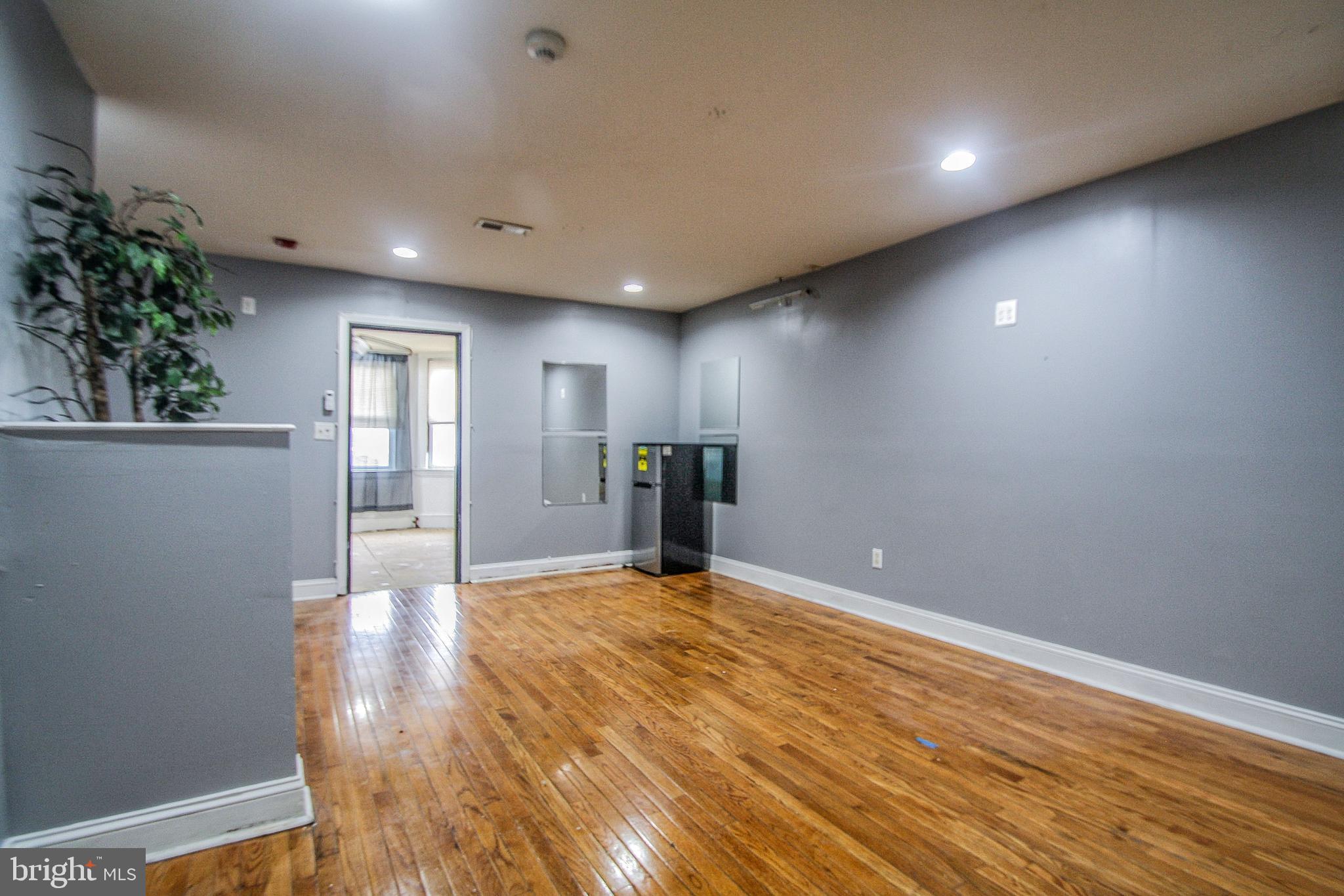 CARROLL PARK - Residential Income