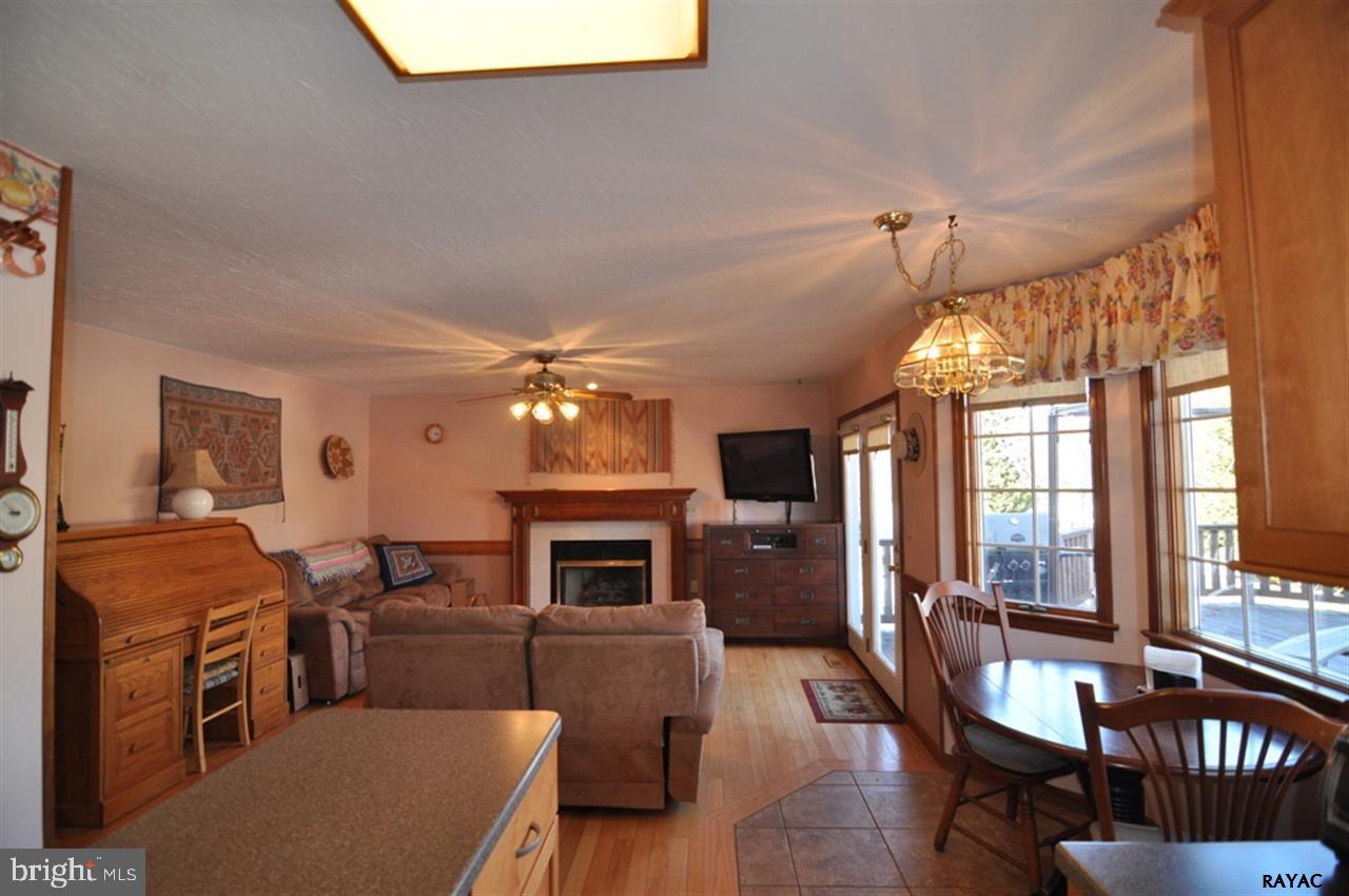 LEXINGTON - Residential