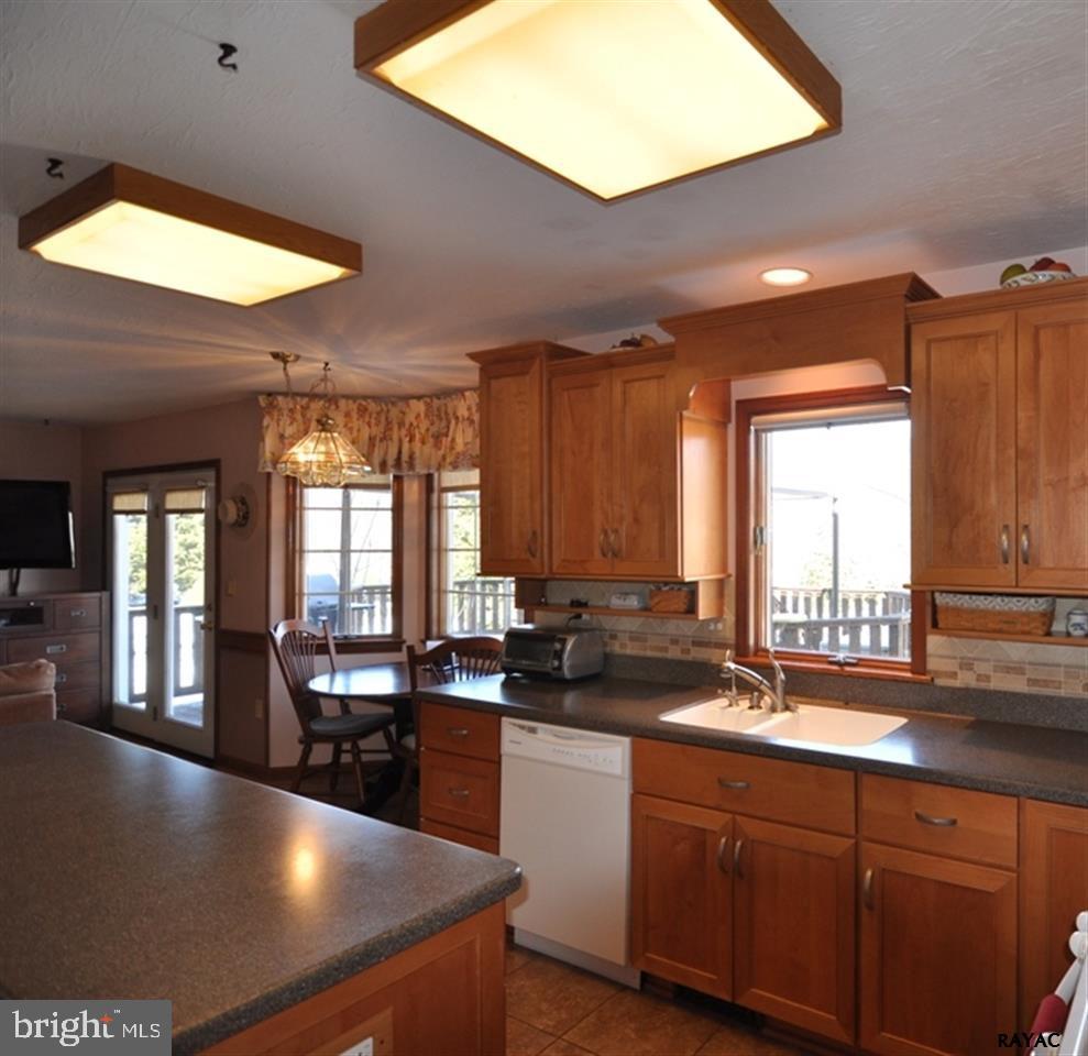 LEXINGTON - Residential