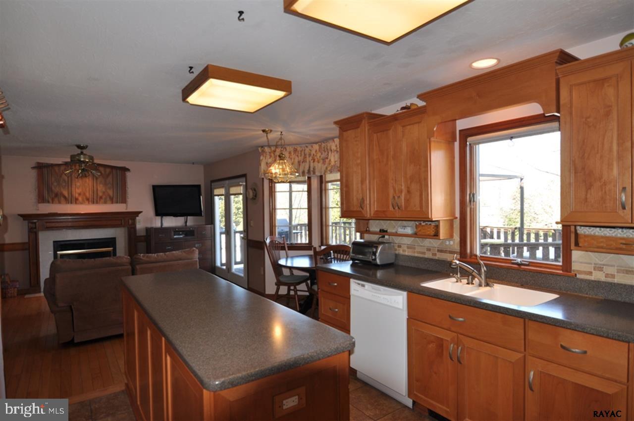 LEXINGTON - Residential