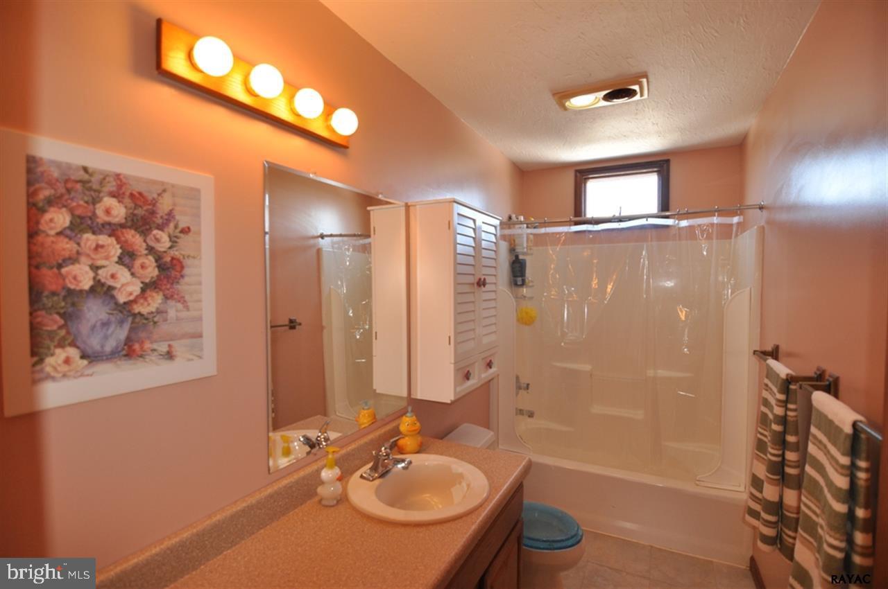 LEXINGTON - Residential