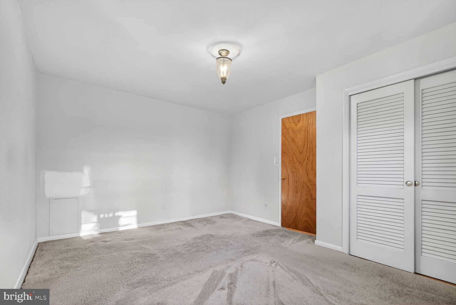 BARCROFT - Residential