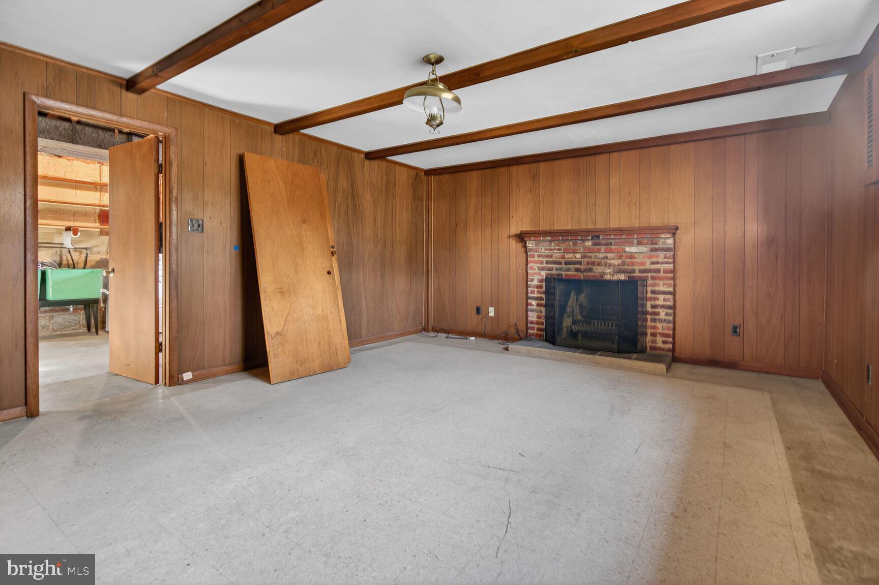 BARCROFT - Residential