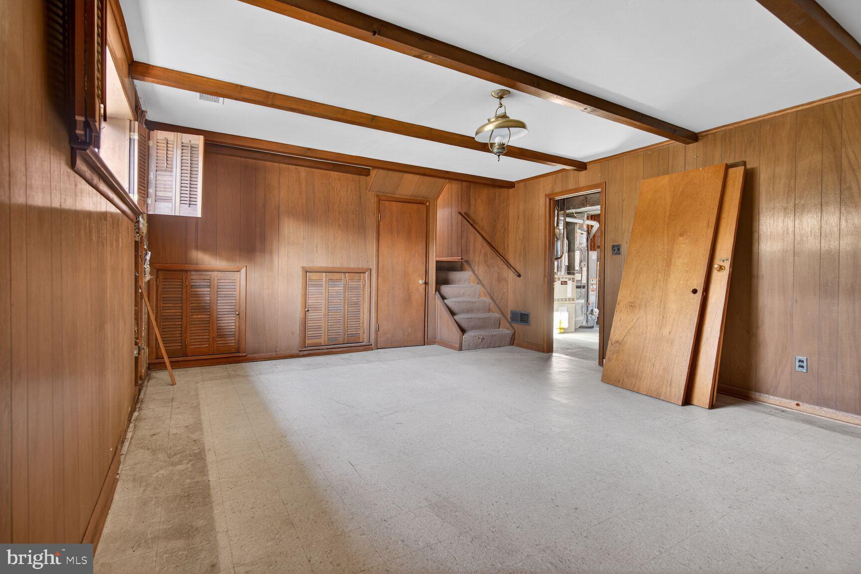 BARCROFT - Residential