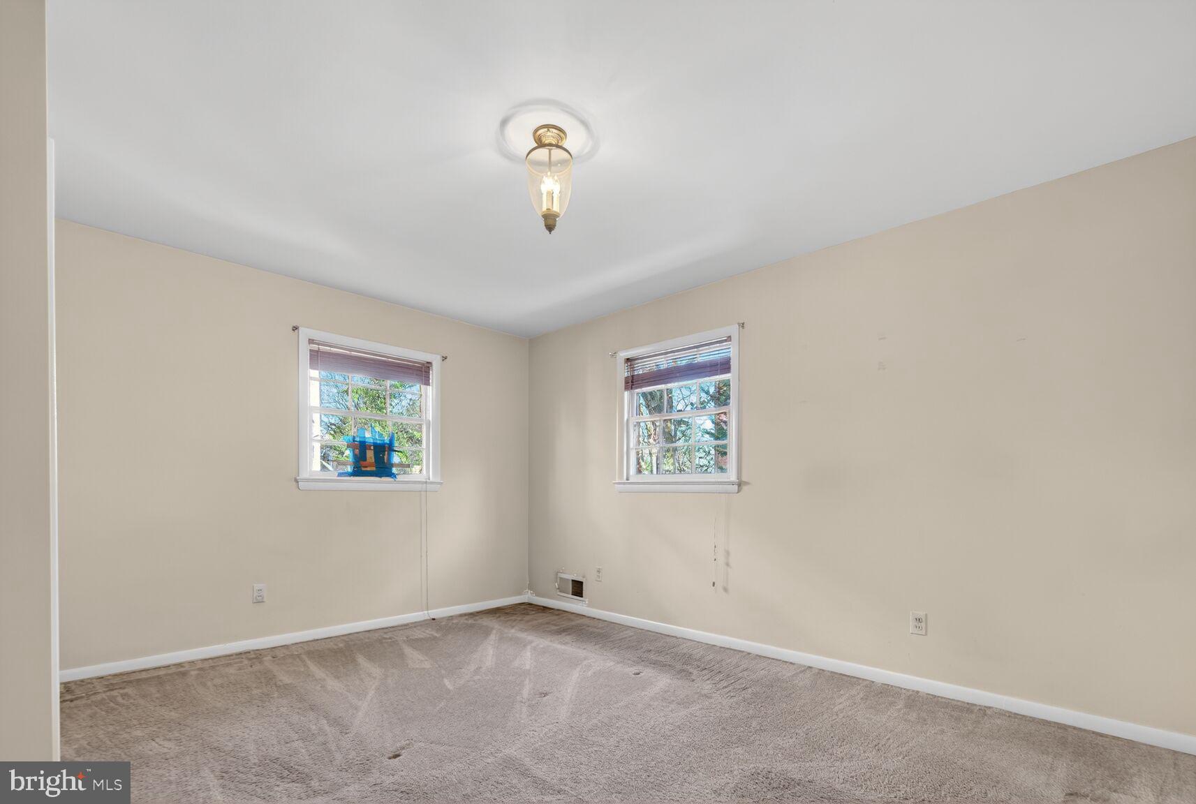 BARCROFT - Residential