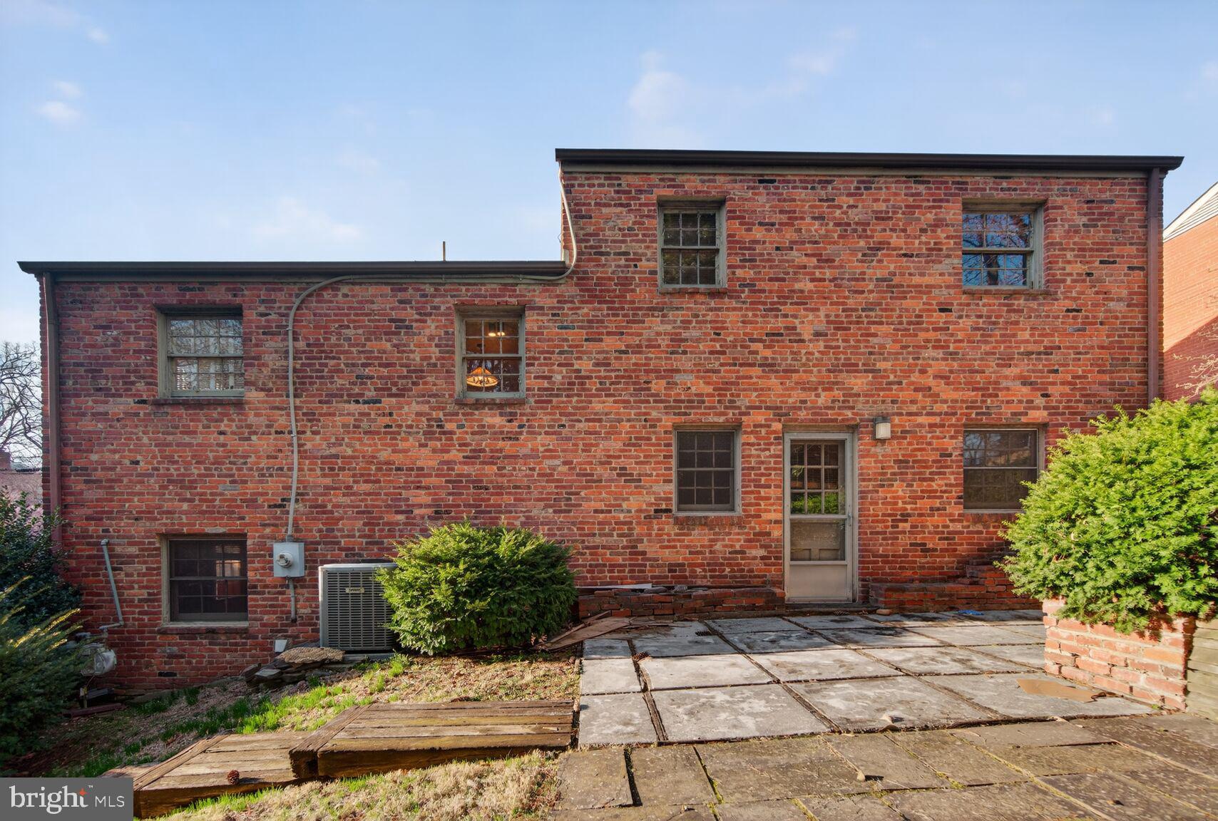 BARCROFT - Residential