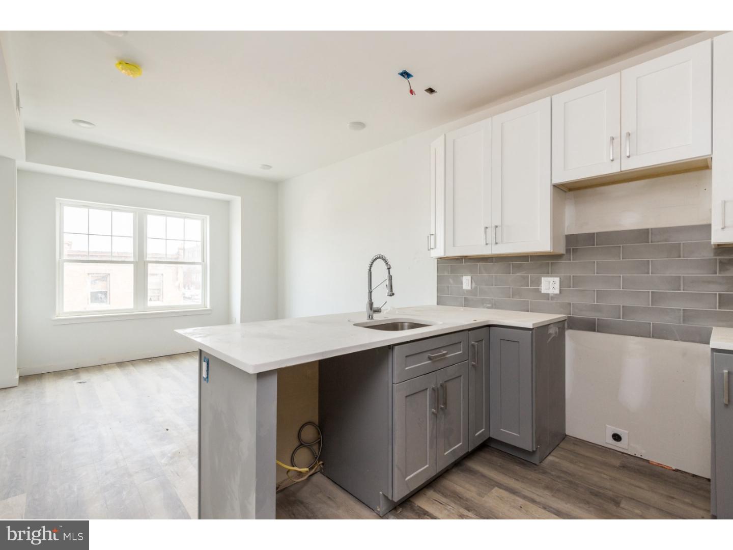 KENSINGTON - Residential Lease