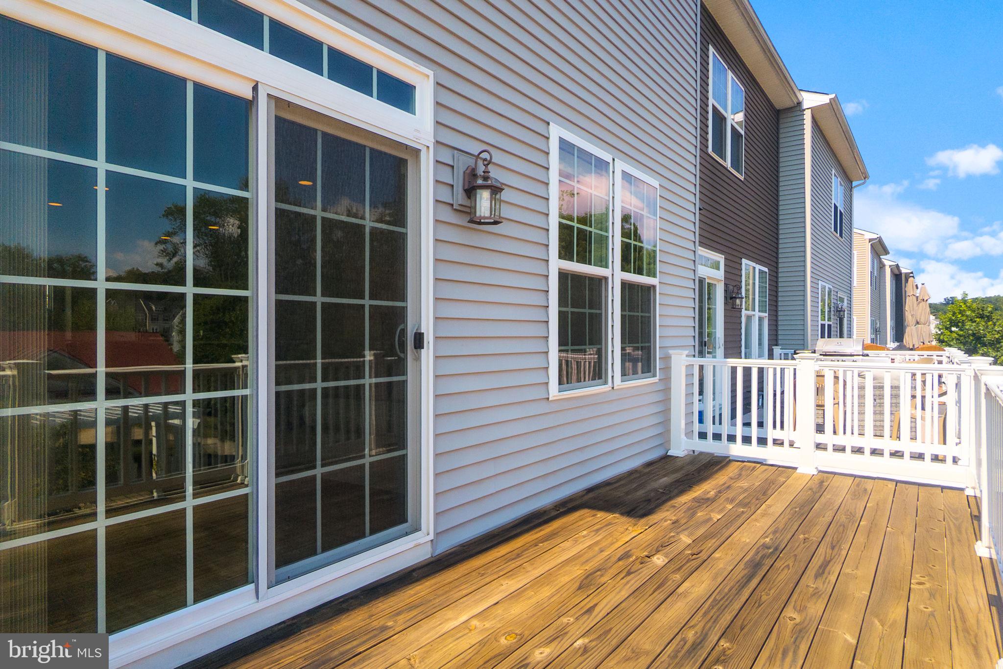 BRADLEY SQUARE - Residential