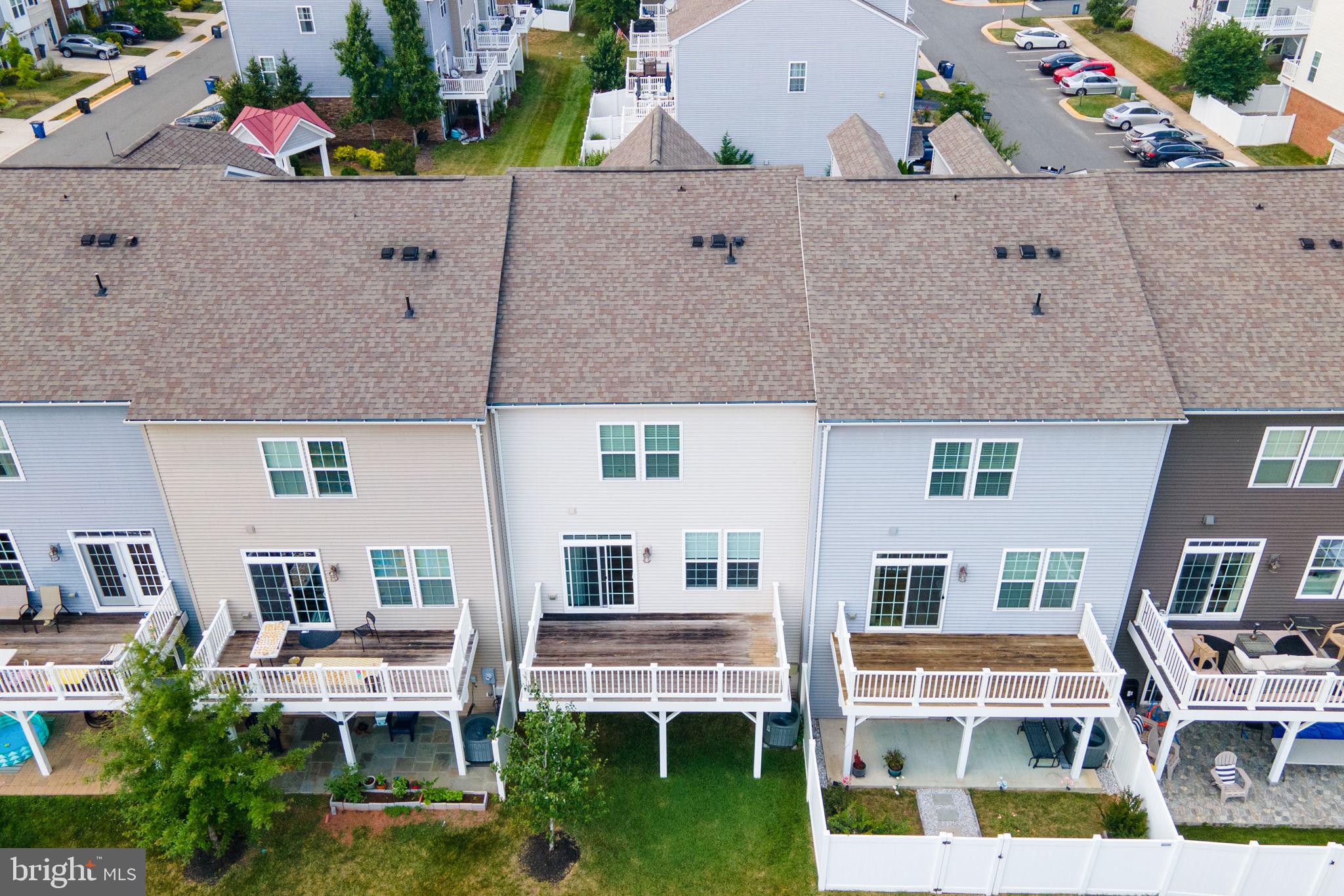 BRADLEY SQUARE - Residential