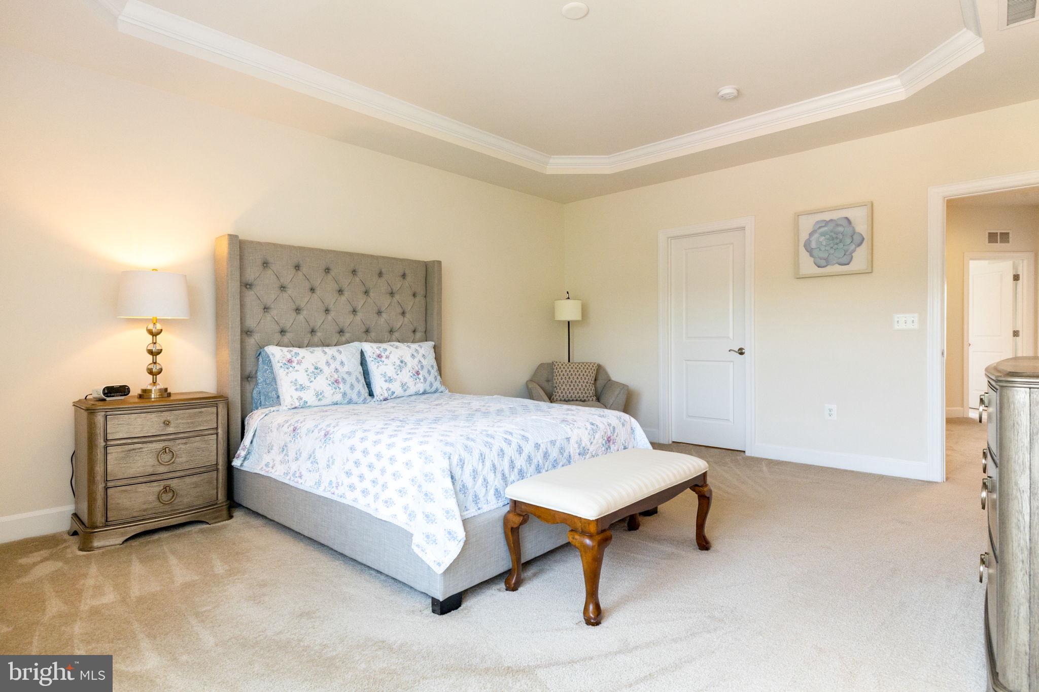 BRADLEY SQUARE - Residential