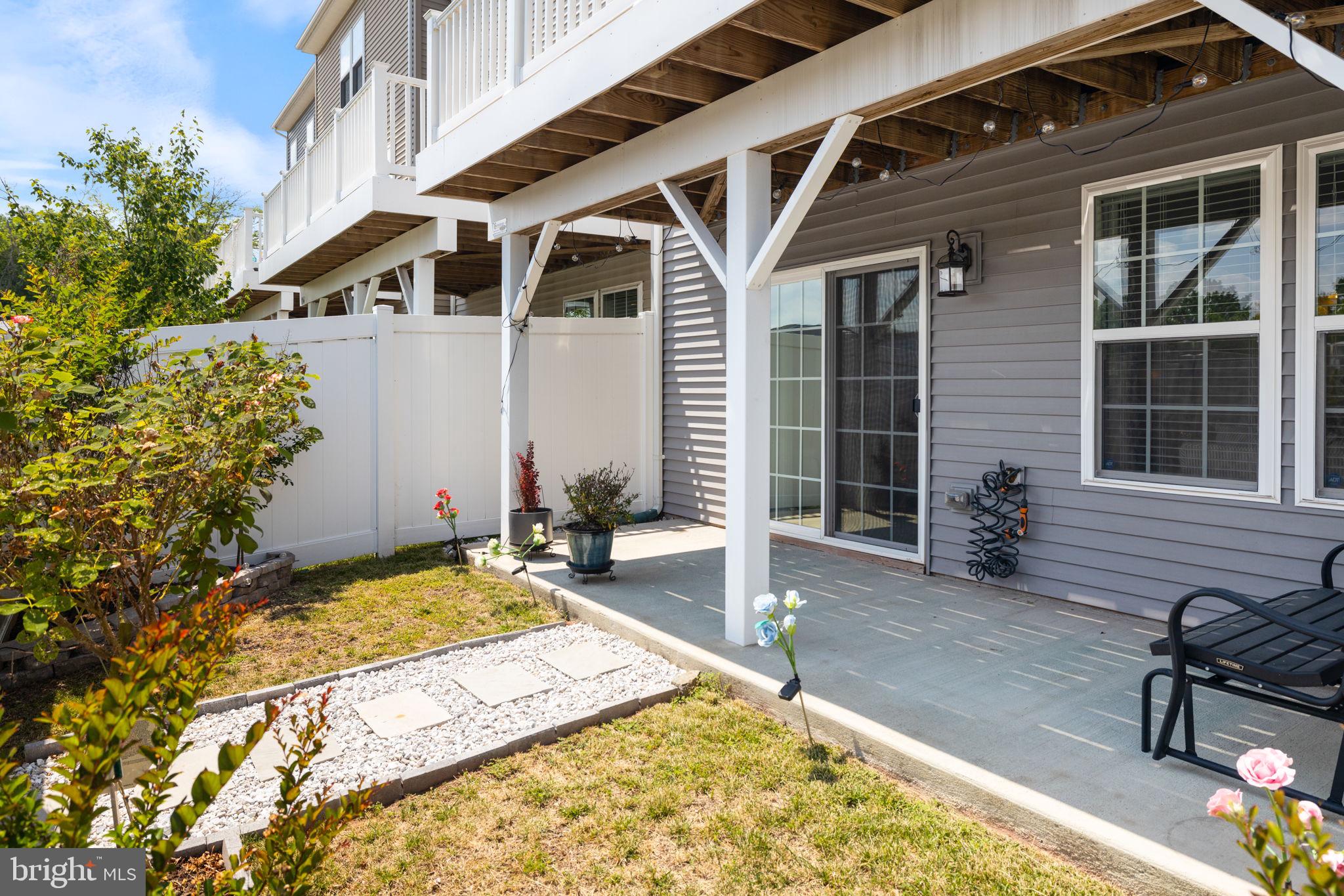 BRADLEY SQUARE - Residential