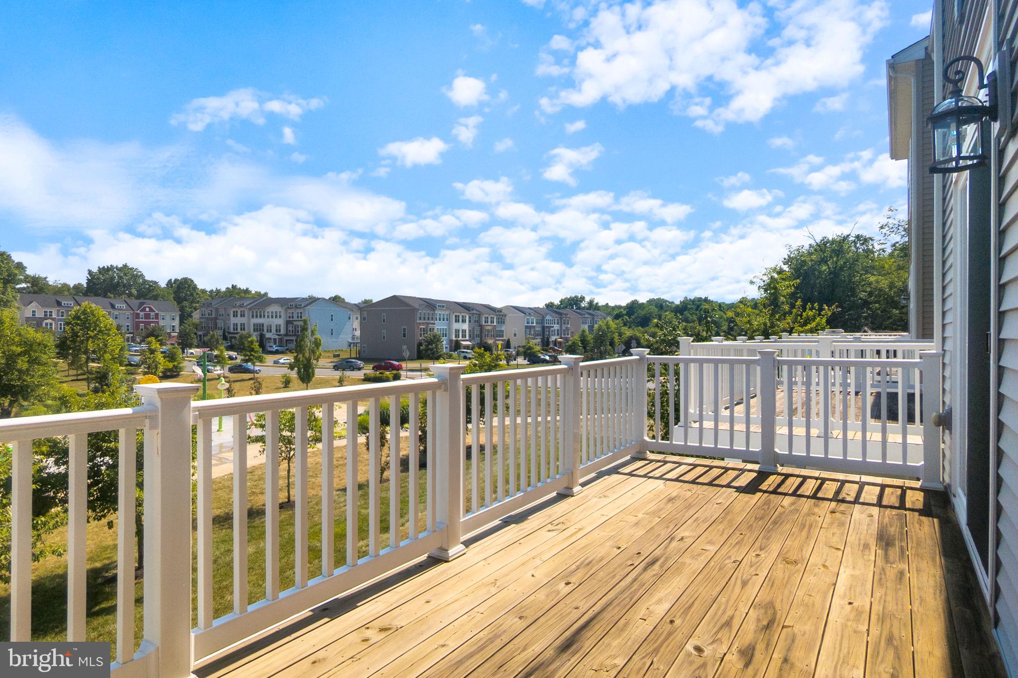 BRADLEY SQUARE - Residential