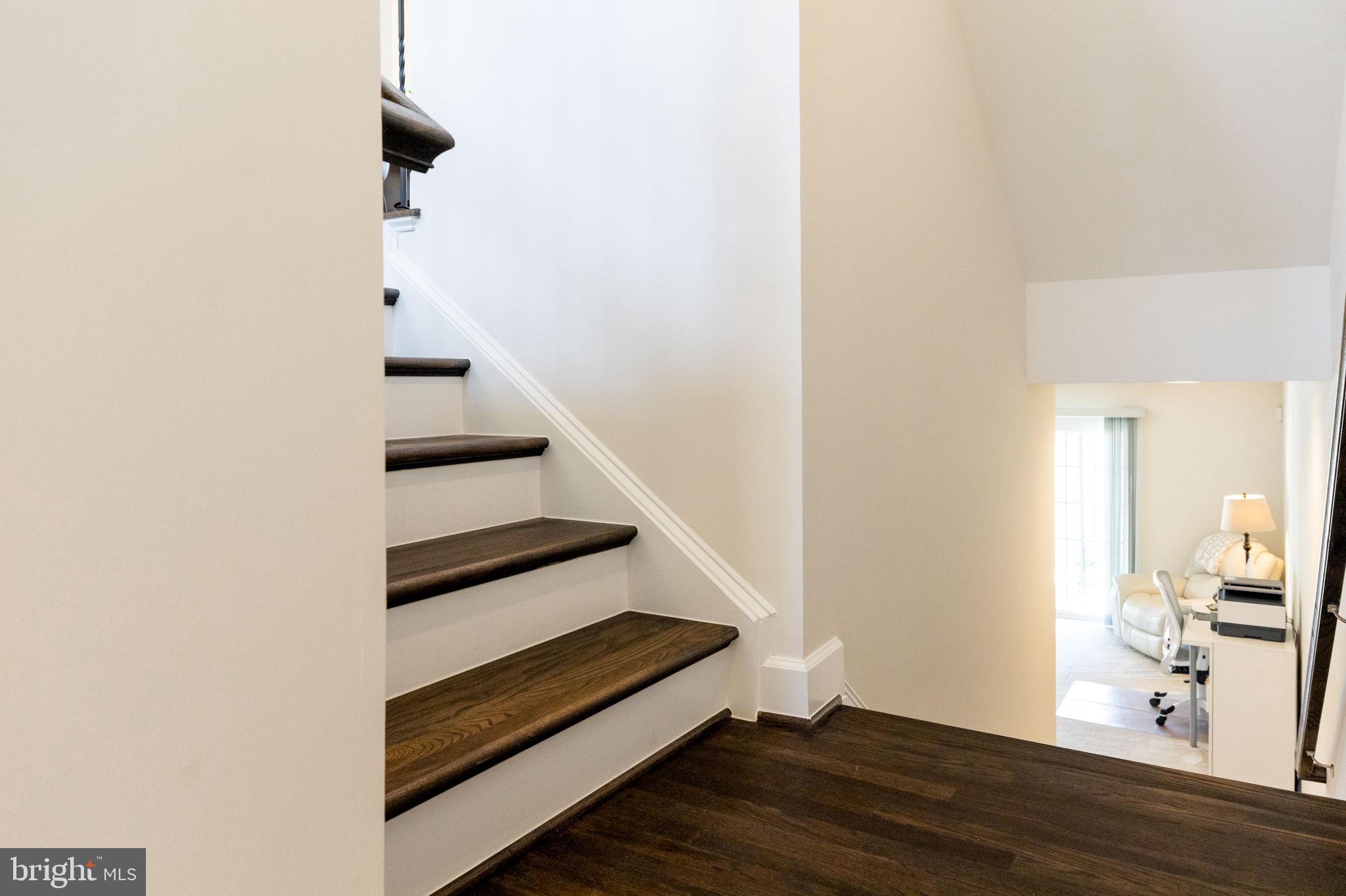 BRADLEY SQUARE - Residential