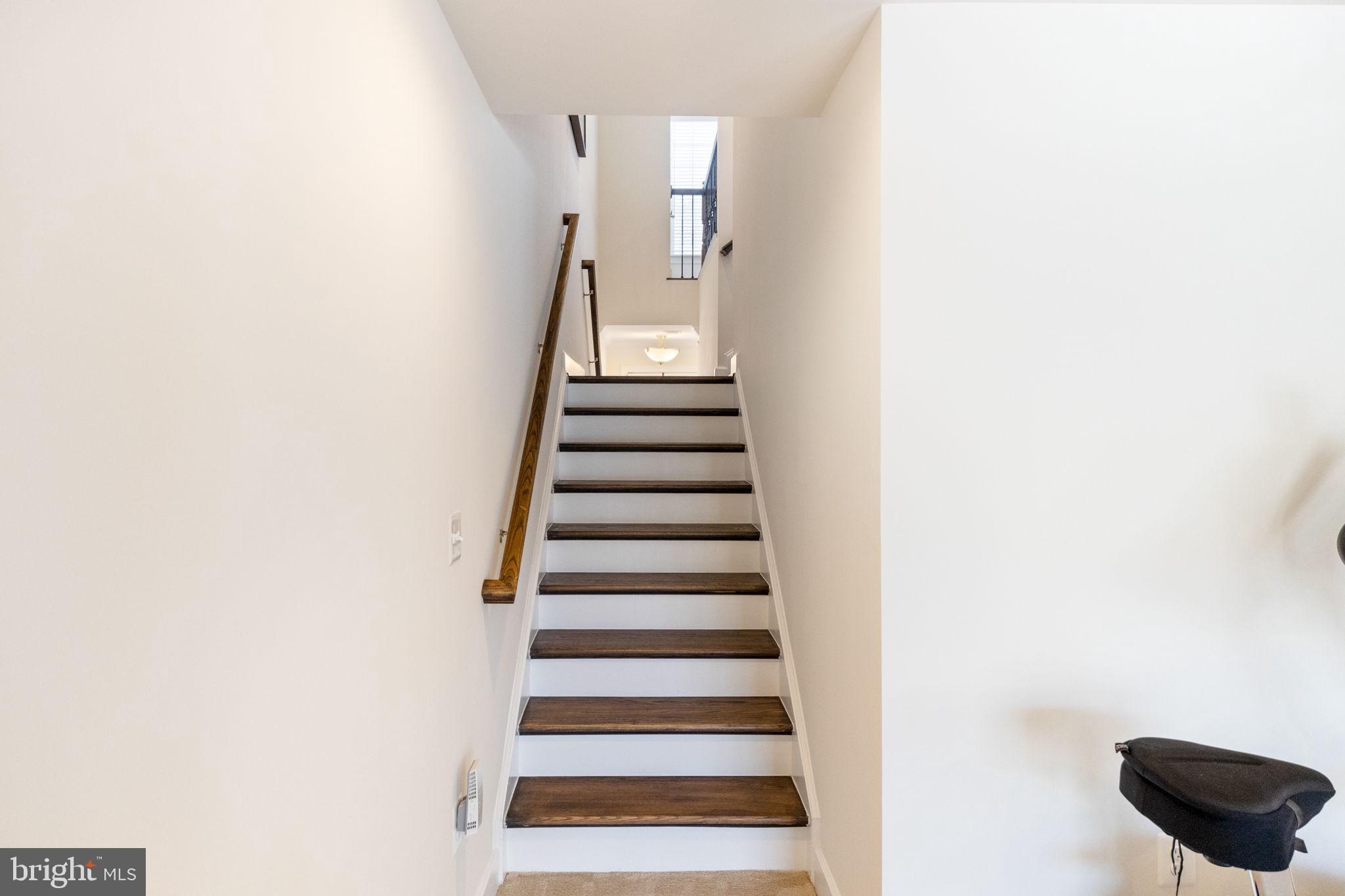 BRADLEY SQUARE - Residential