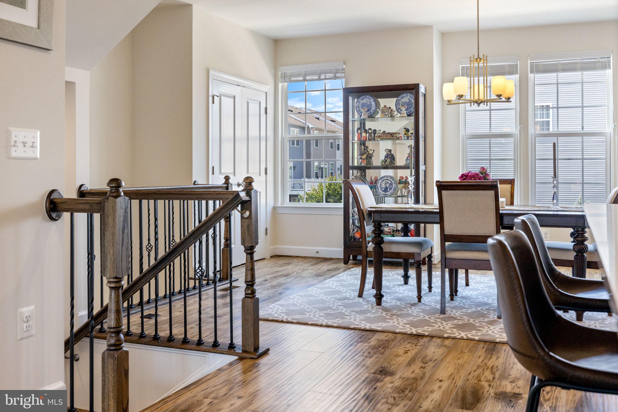 BRADLEY SQUARE - Residential