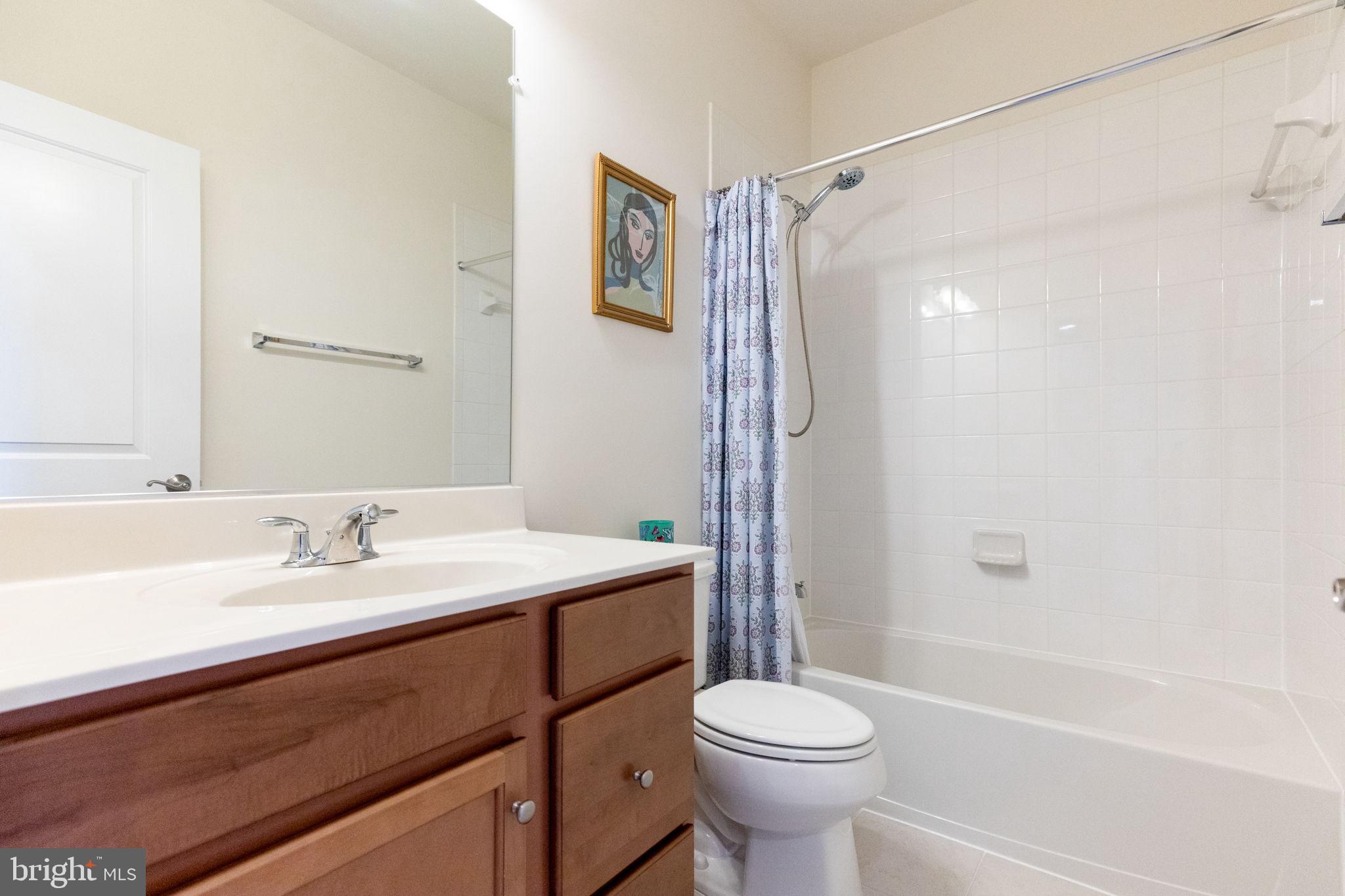 BRADLEY SQUARE - Residential