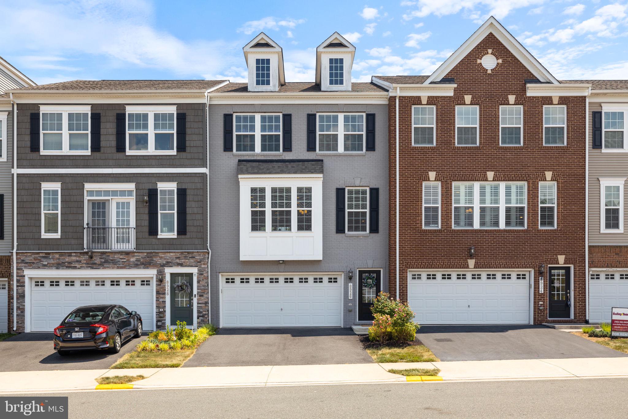 BRADLEY SQUARE - Residential