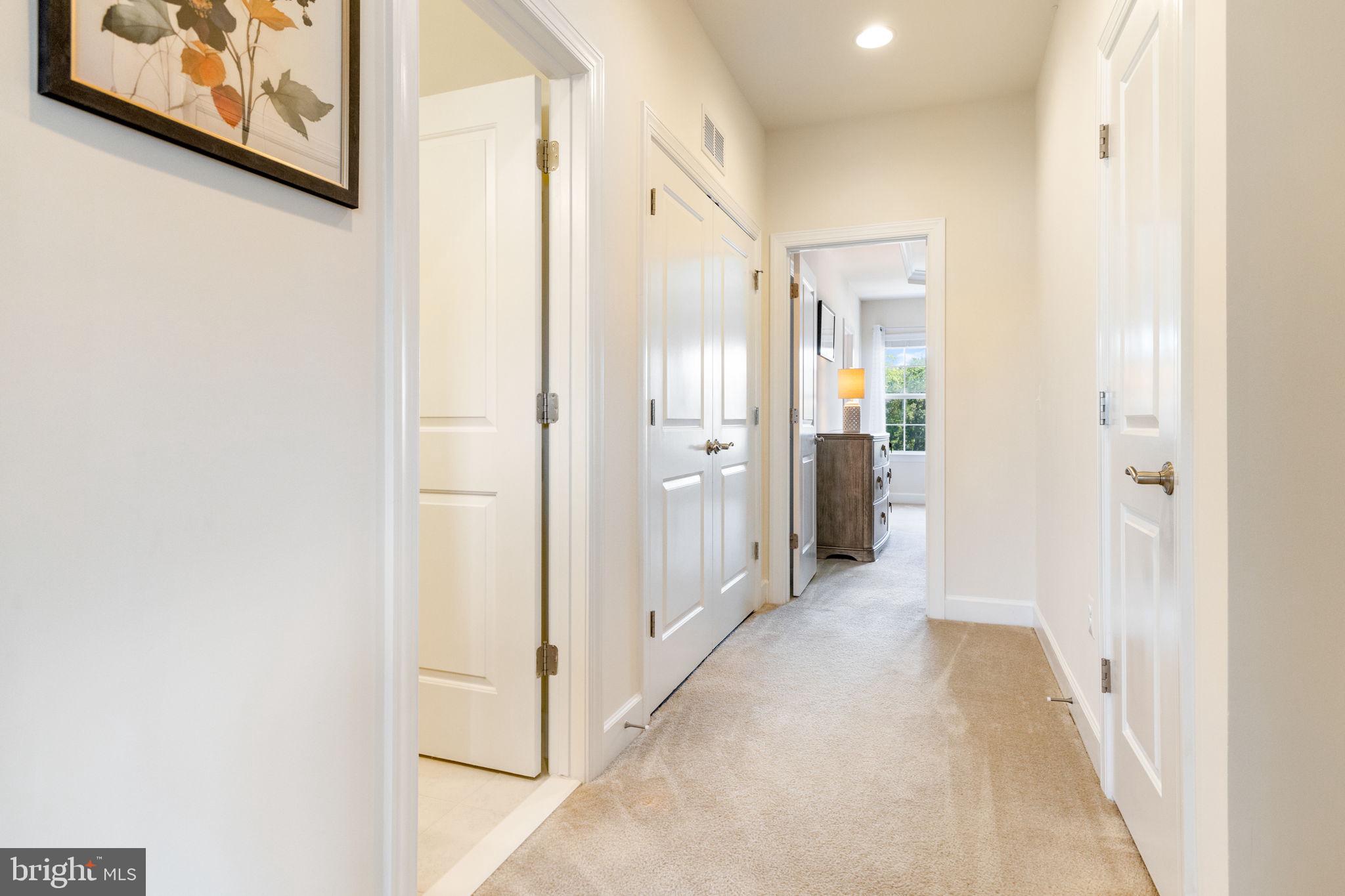 BRADLEY SQUARE - Residential