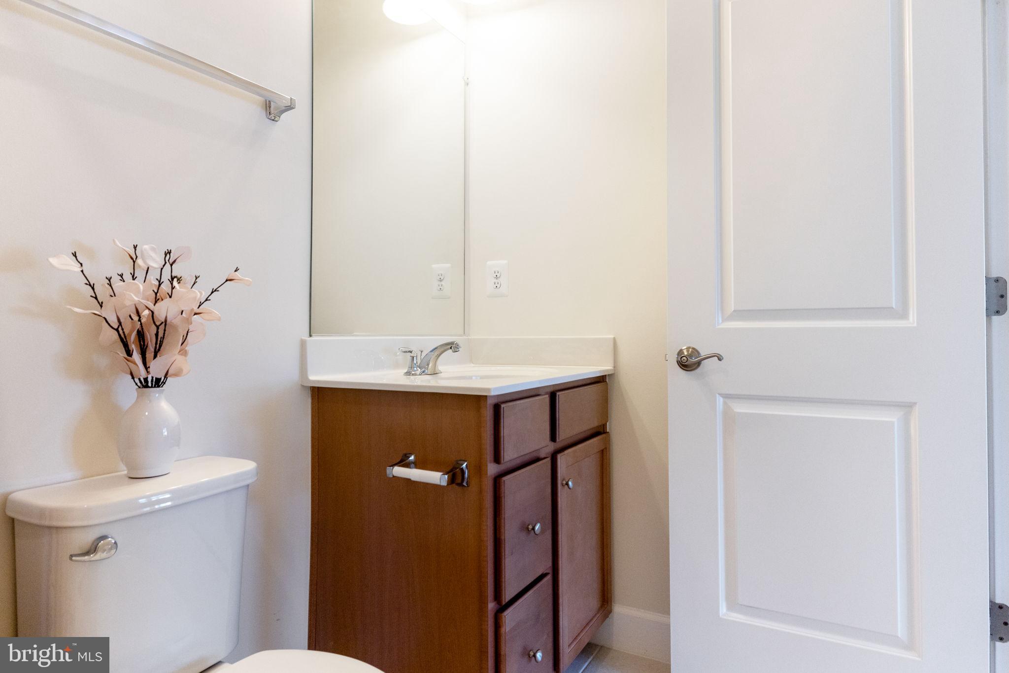 BRADLEY SQUARE - Residential