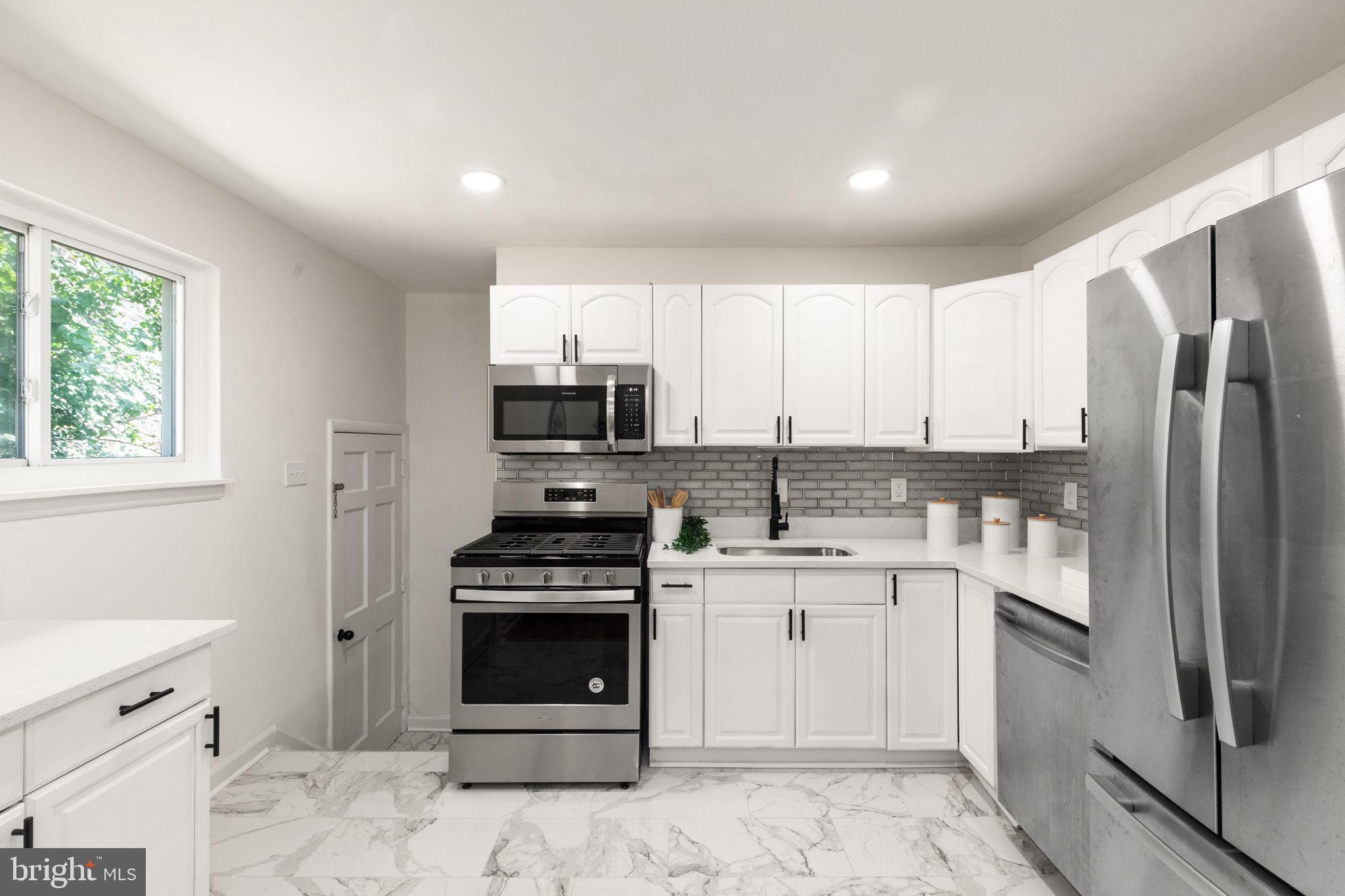 MOUNT WASHINGTON - Residential