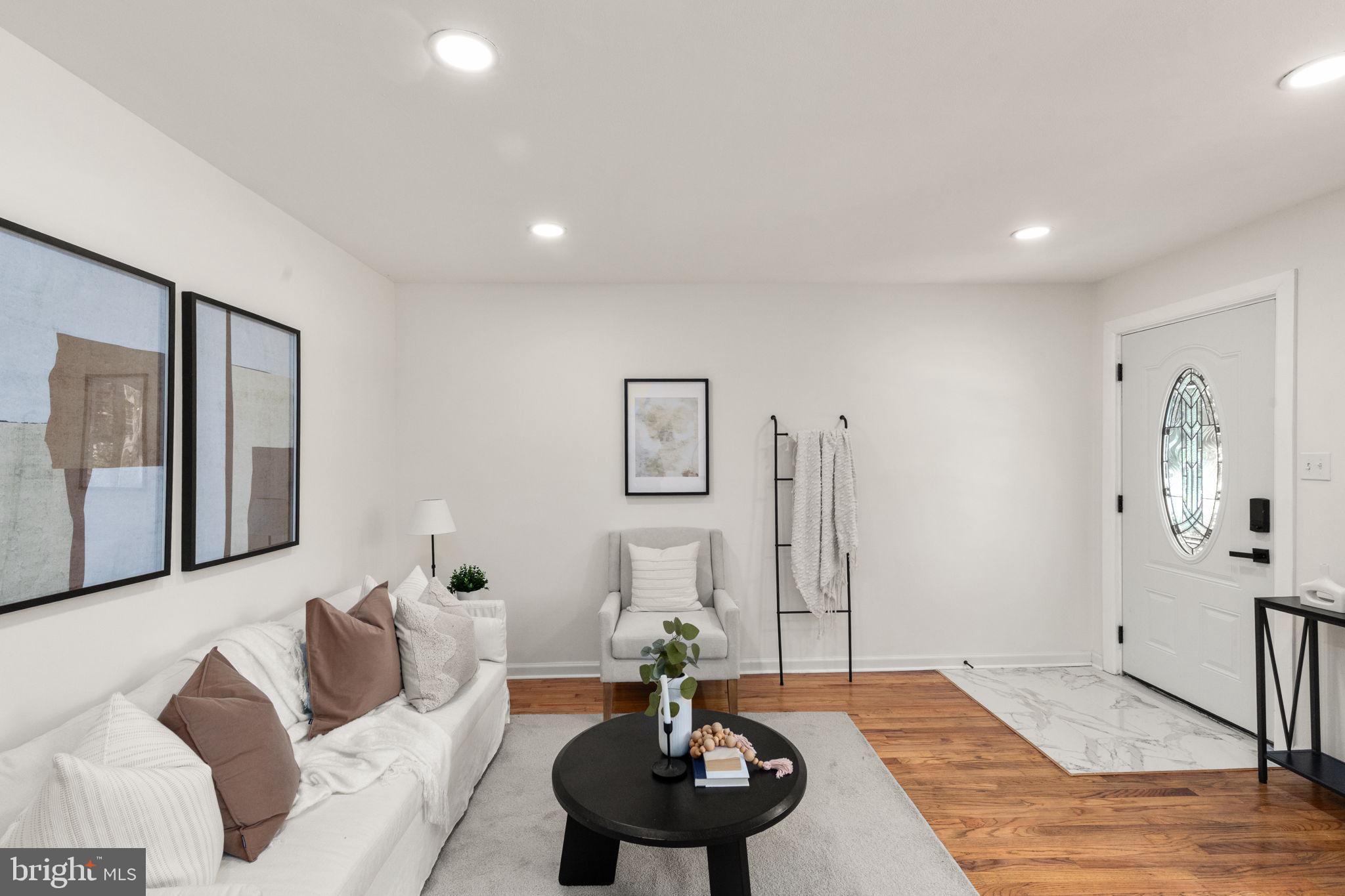 MOUNT WASHINGTON - Residential