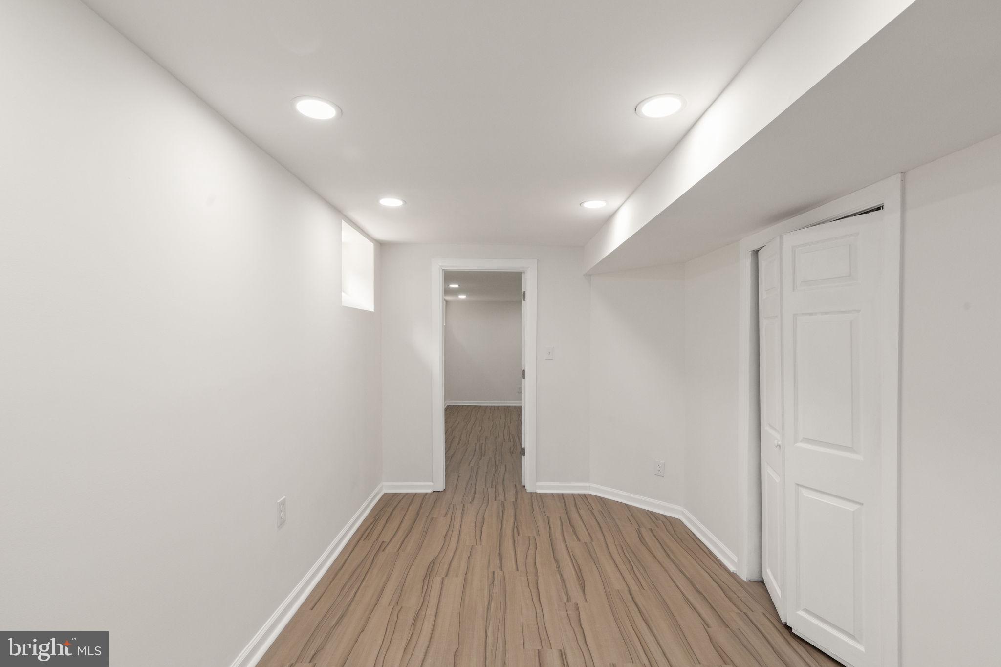 MOUNT WASHINGTON - Residential