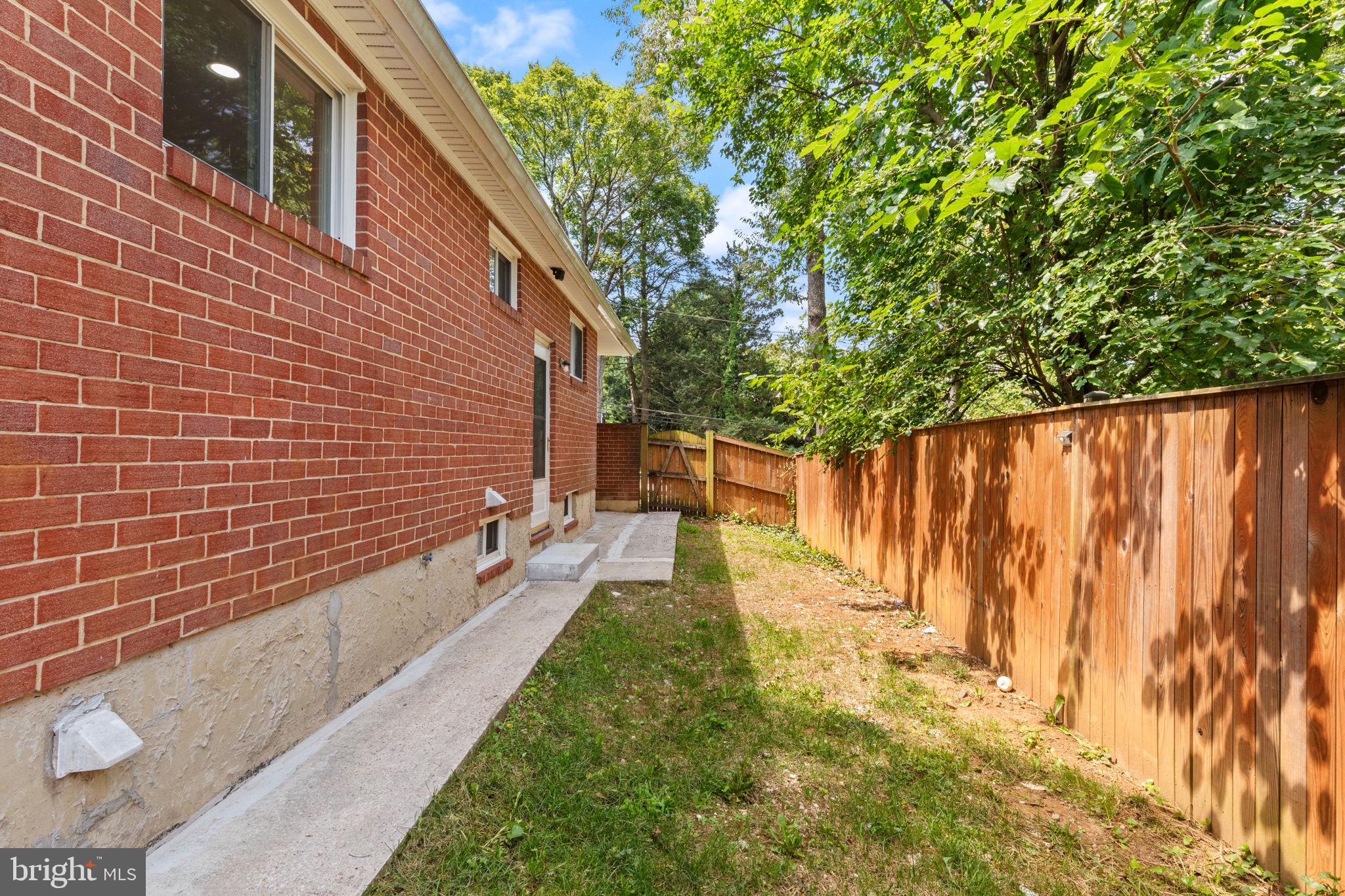MOUNT WASHINGTON - Residential