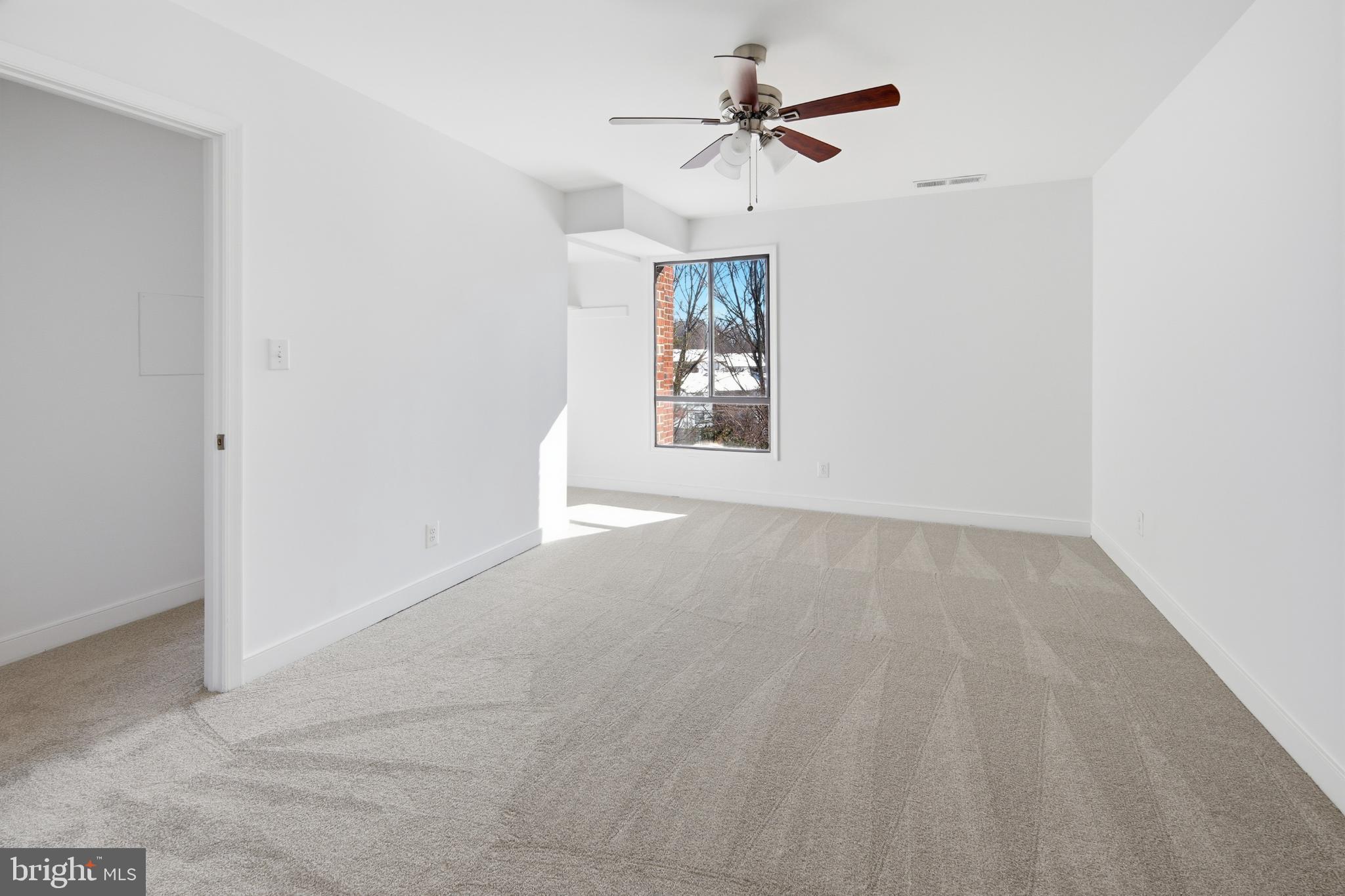 HERITAGE COURT - Residential