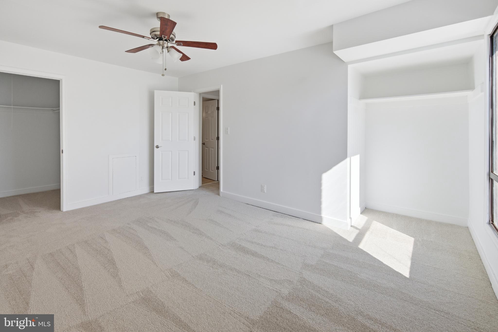 HERITAGE COURT - Residential