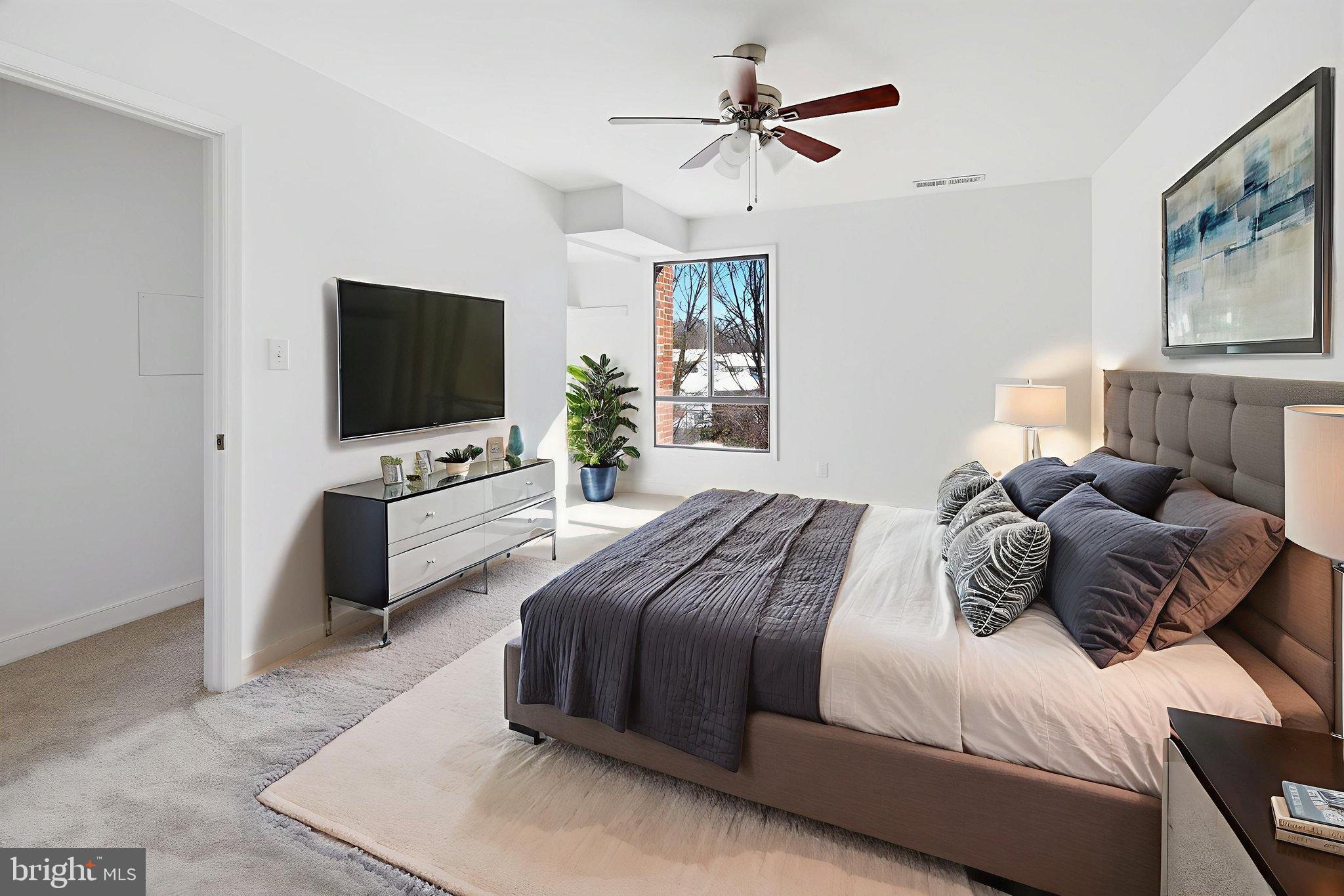 HERITAGE COURT - Residential