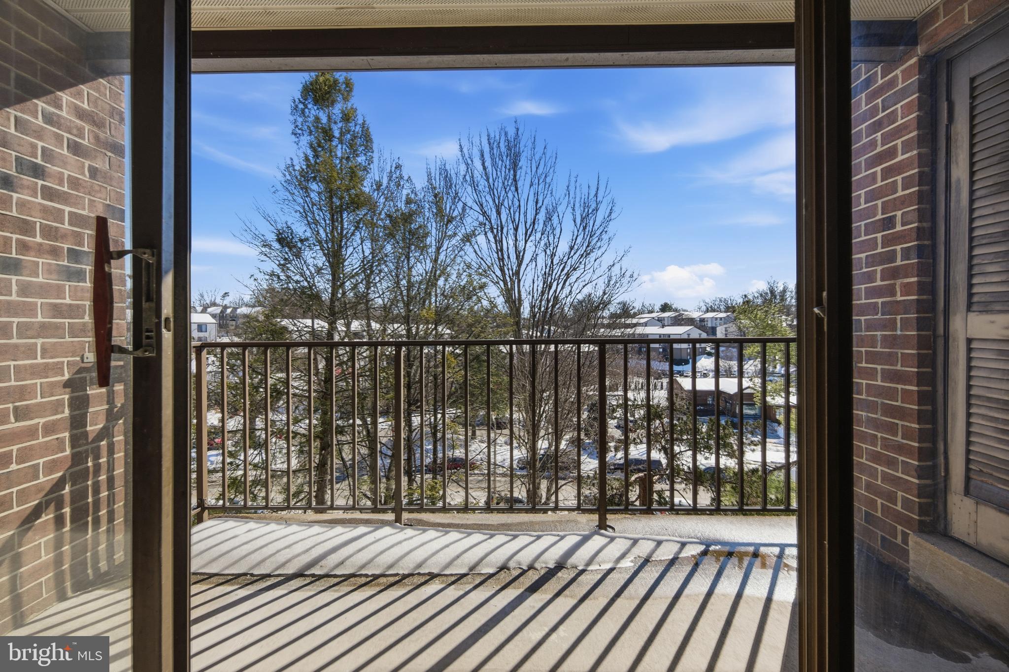 HERITAGE COURT - Residential