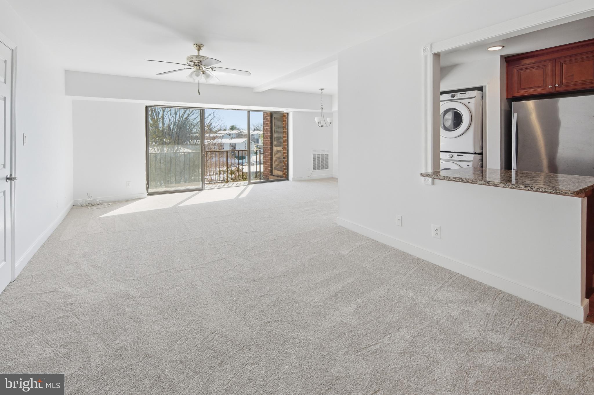 HERITAGE COURT - Residential